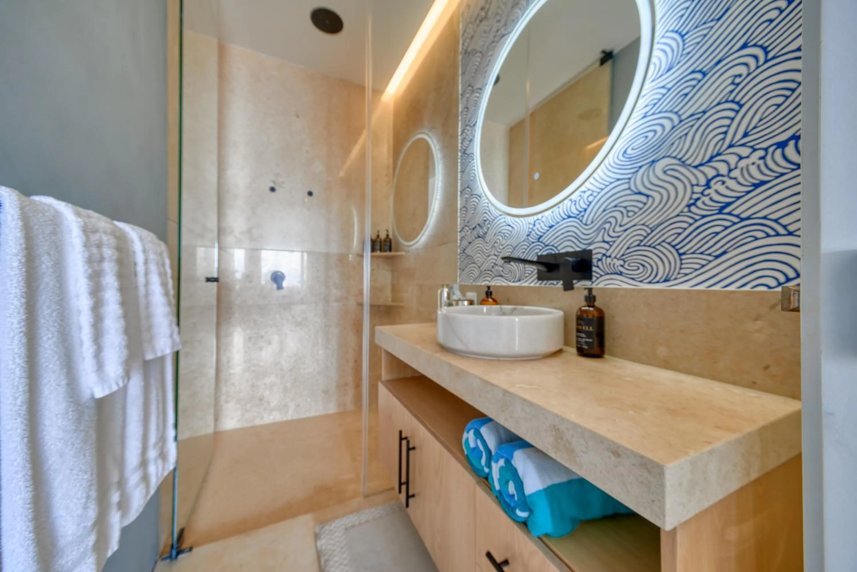 Bathroom in Maxwell Collection Romantic Zone