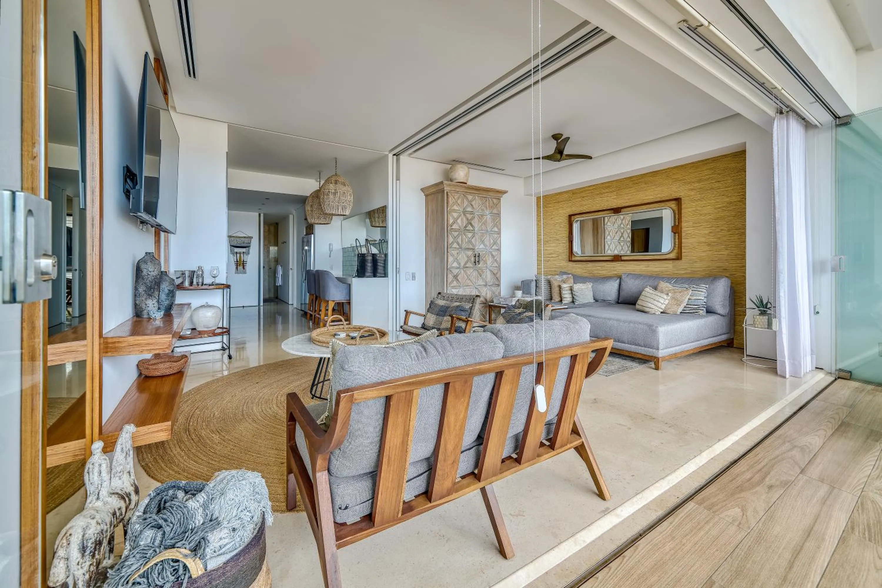 Living room in Maxwell Collection Romantic Zone