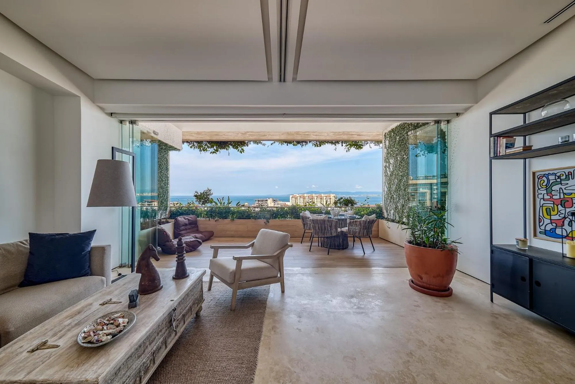 Balcony/Terrace in Maxwell Collection Romantic Zone