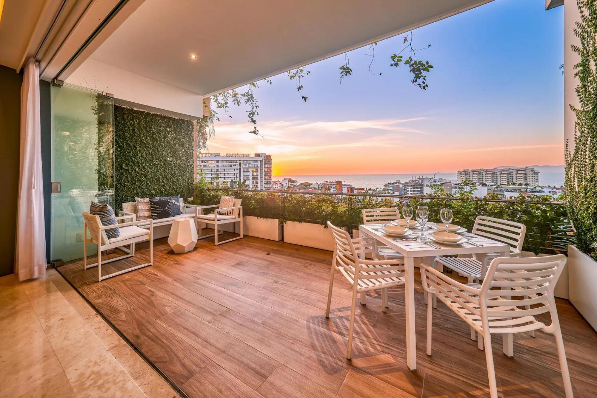 Balcony/Terrace in Maxwell Collection Romantic Zone