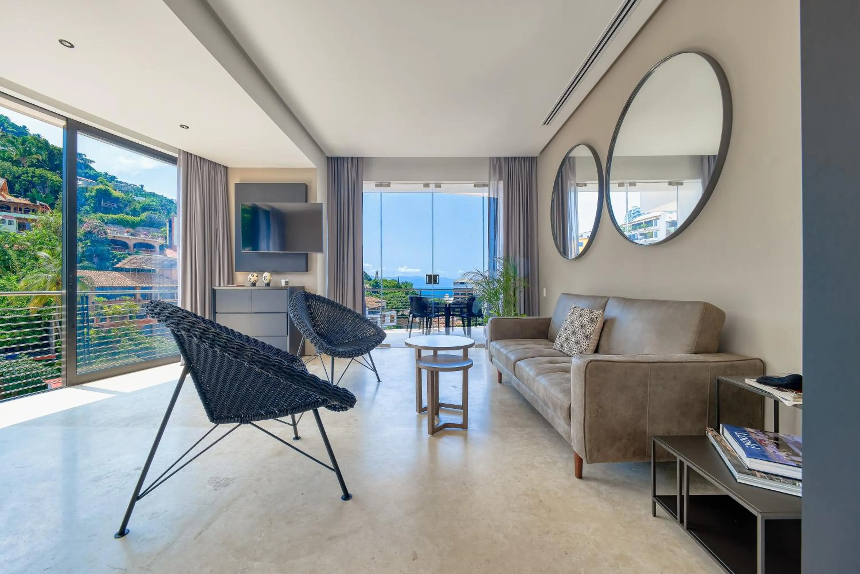 Living room in Maxwell Collection Romantic Zone