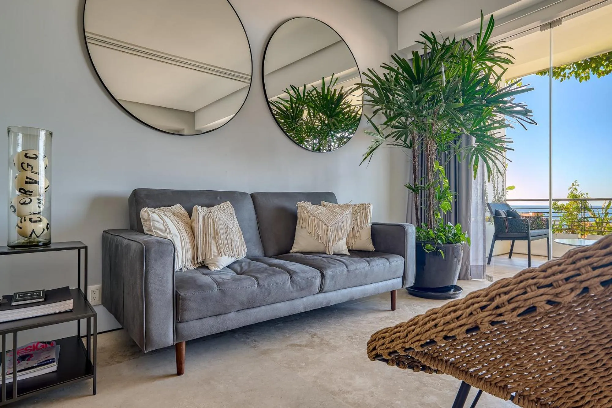 Living room in Maxwell Collection Romantic Zone