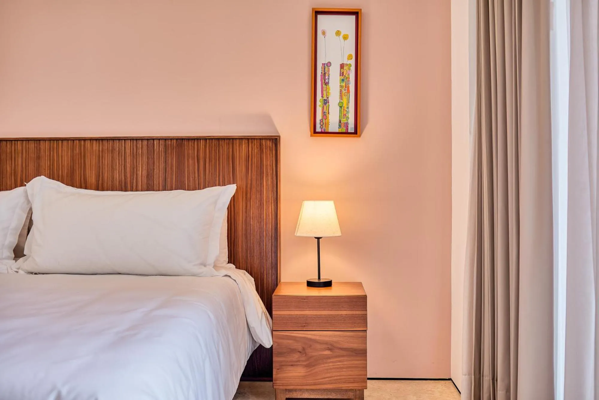 Photo of the whole room, Bed in Maxwell Collection Romantic Zone