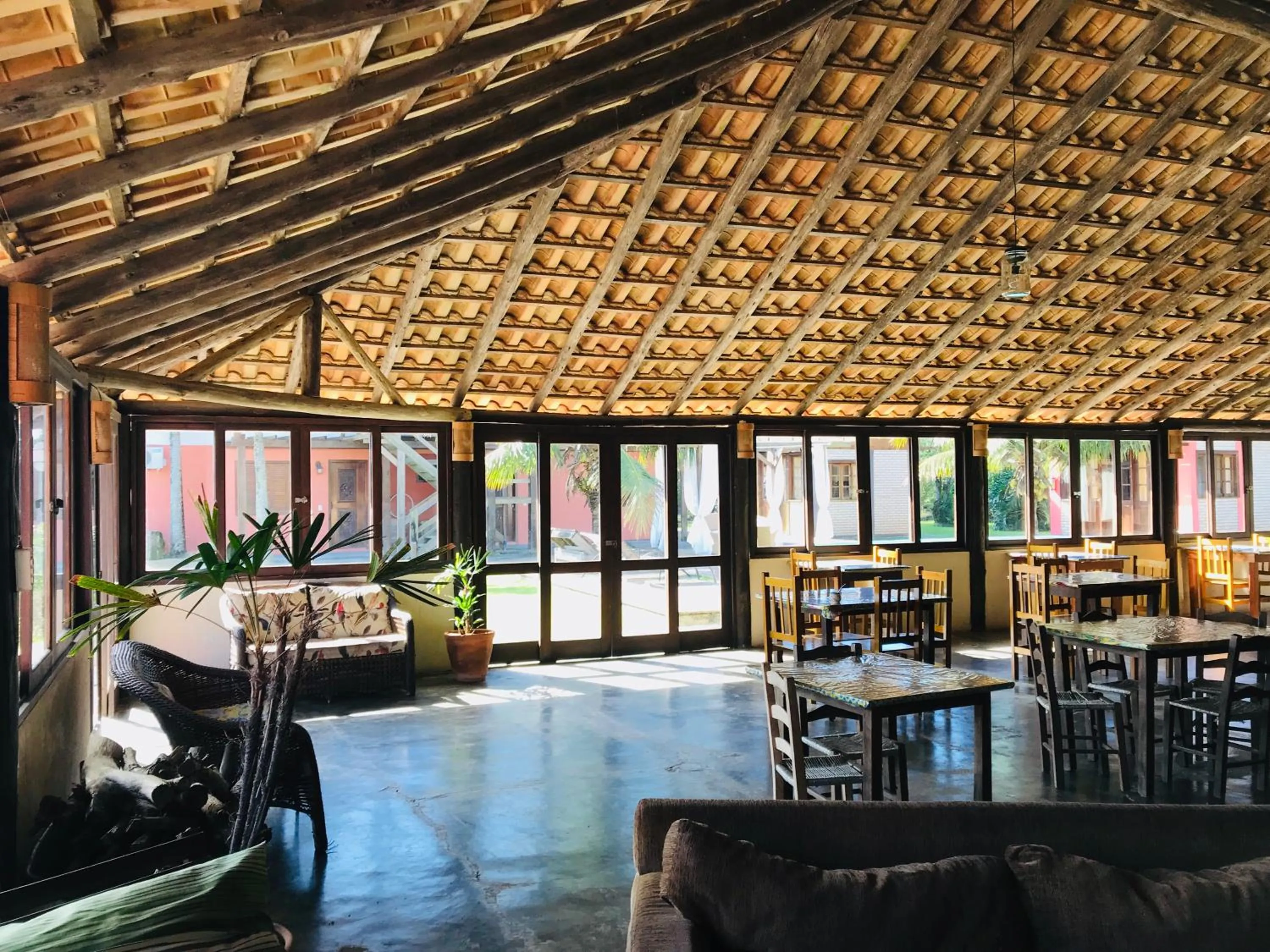 Communal lounge/ TV room in Pousada Xaxá