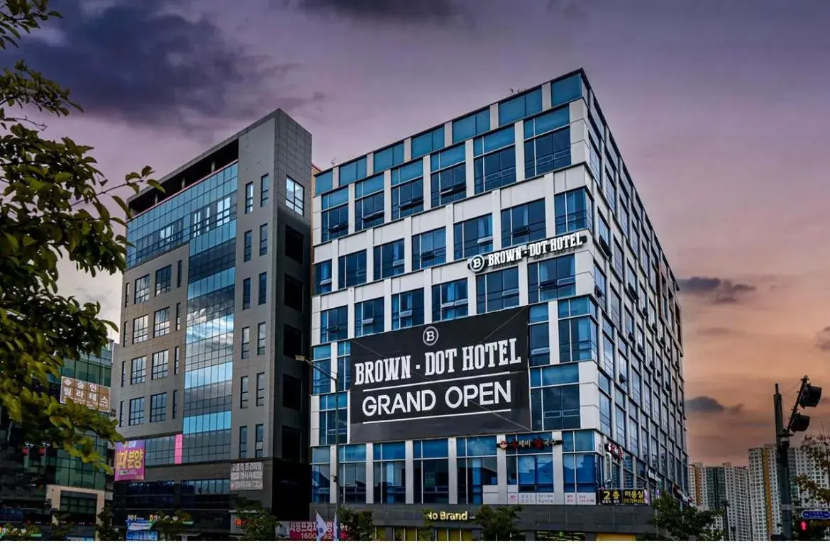 Property building in Wonju Brown Dot Hotel Corporate city Property building in Wonju Brown Dot Hotel Corporate city