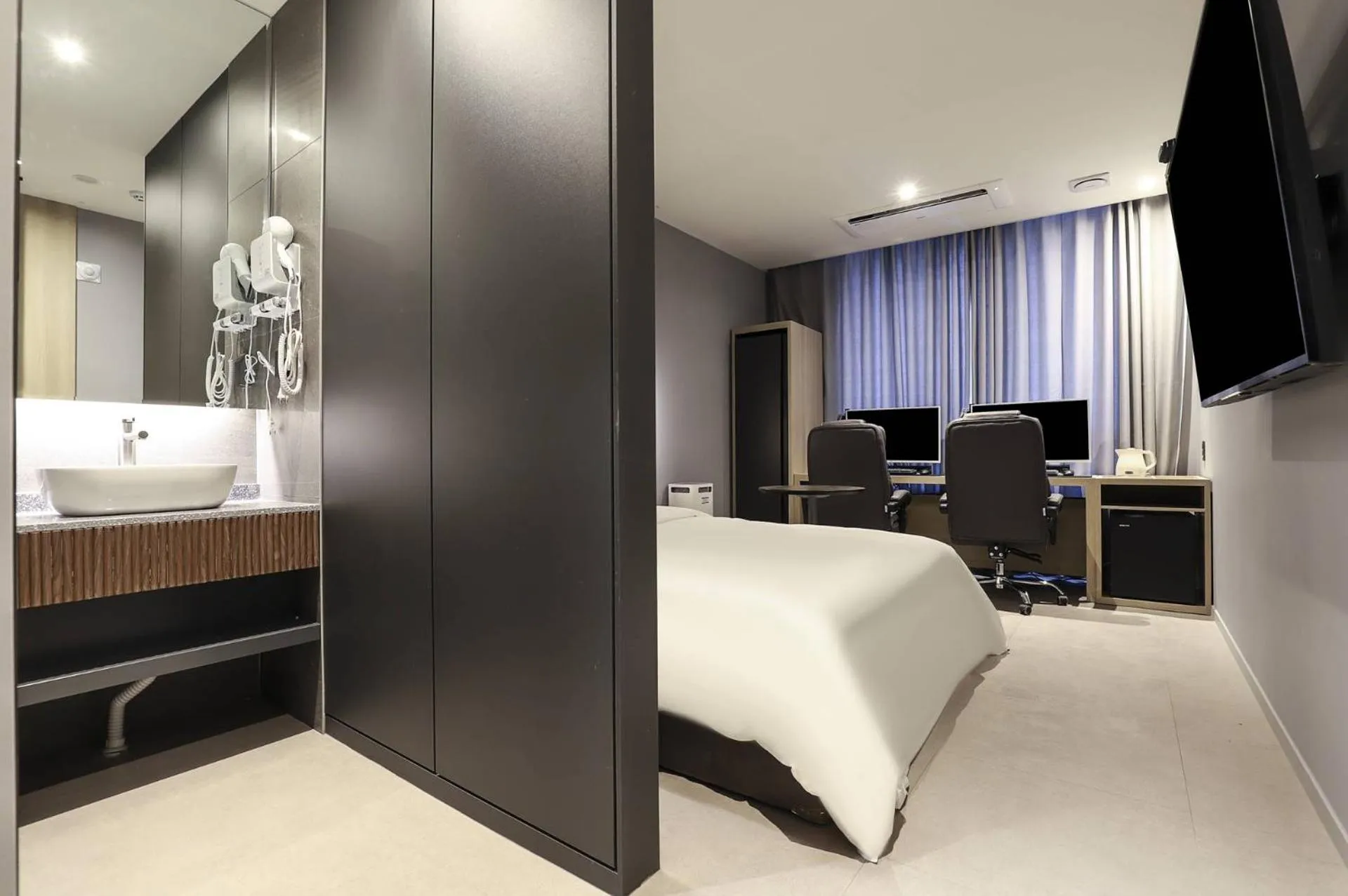 Bed in Wonju Brown Dot Hotel Corporate city