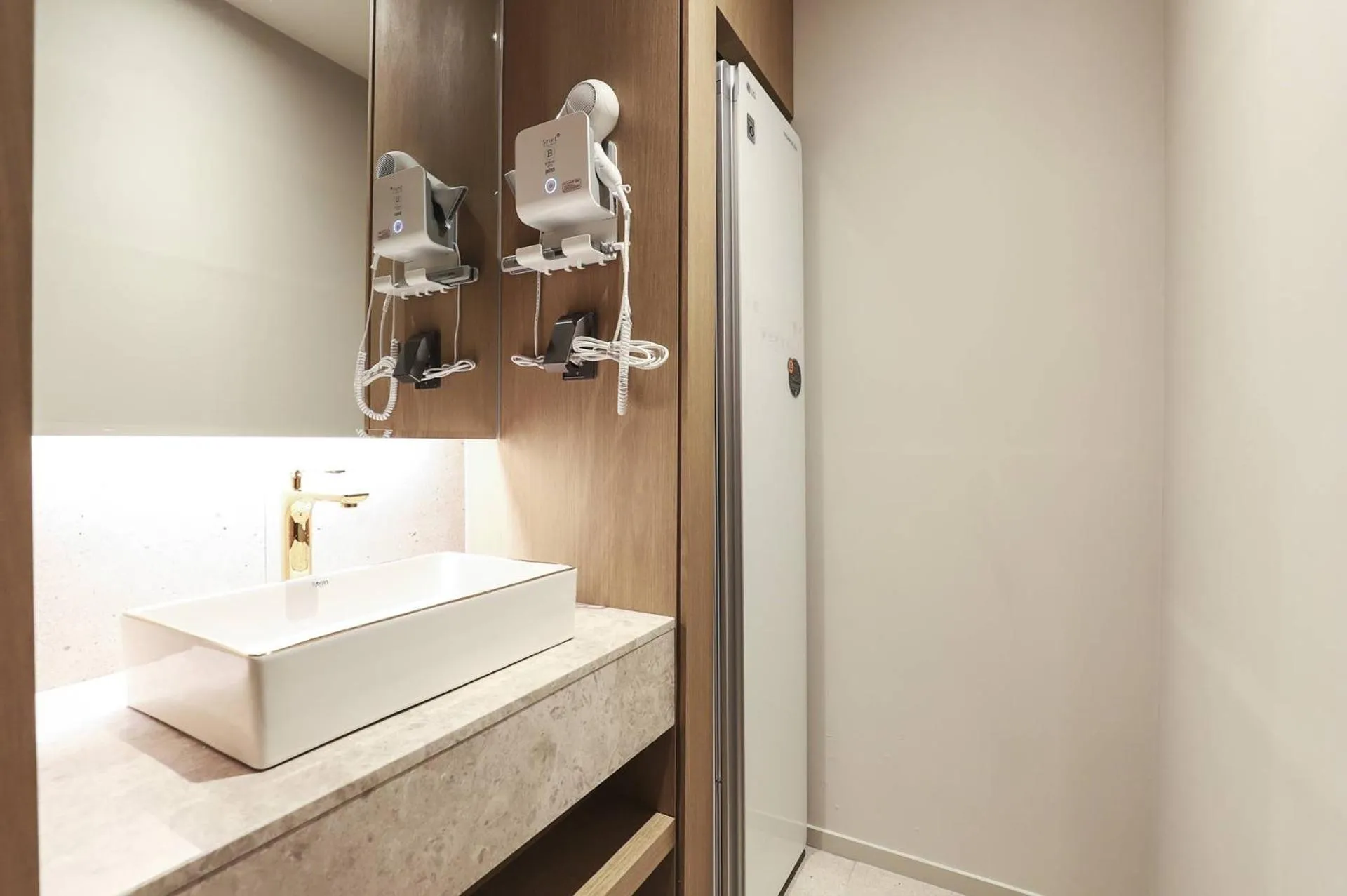 Shower in Wonju Brown Dot Hotel Corporate city