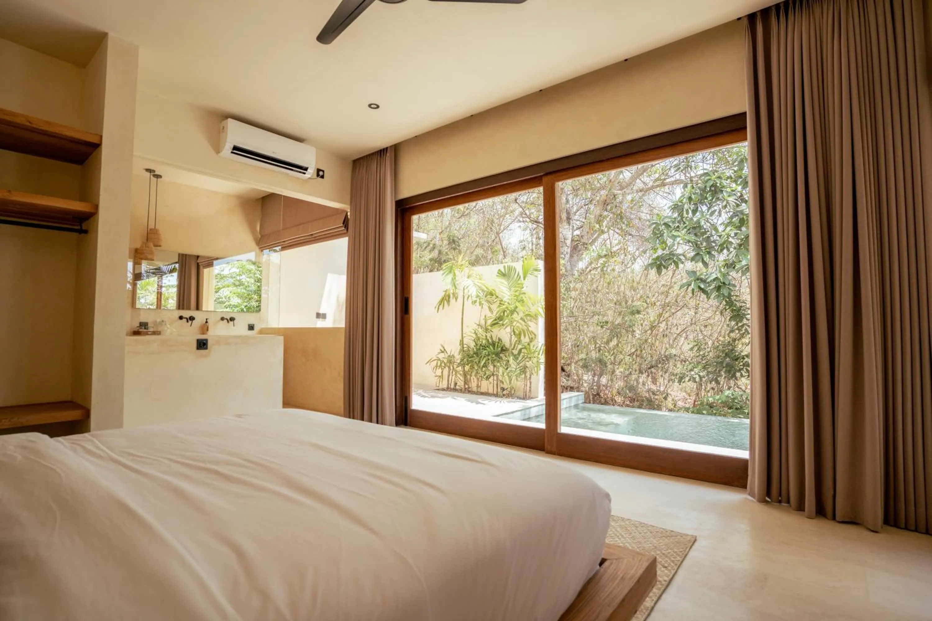 Bed in Olea Villas Resort