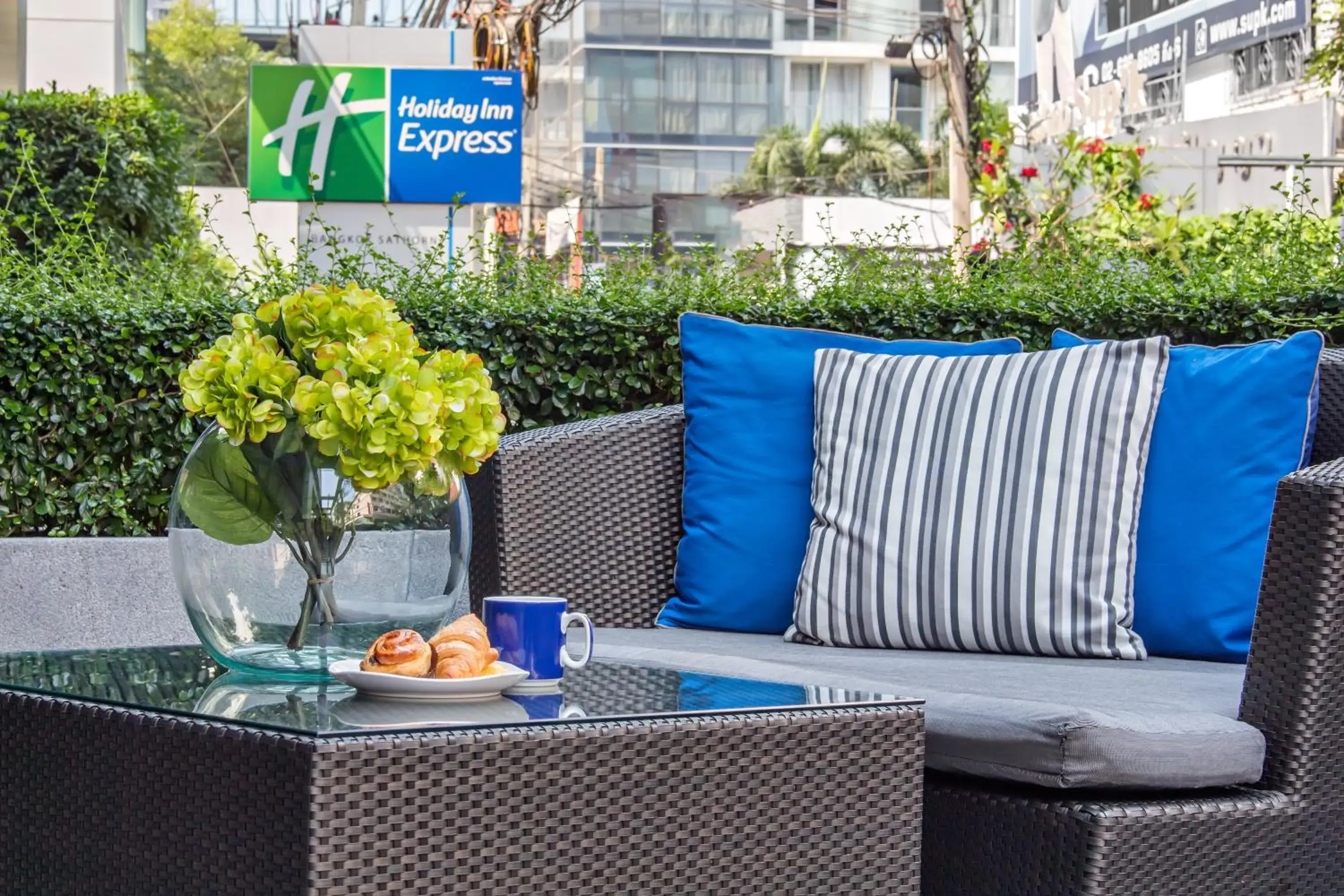 Property building in Holiday Inn Express Bangkok Sathorn by IHG Property building in Holiday Inn Express Bangkok Sathorn by IHG