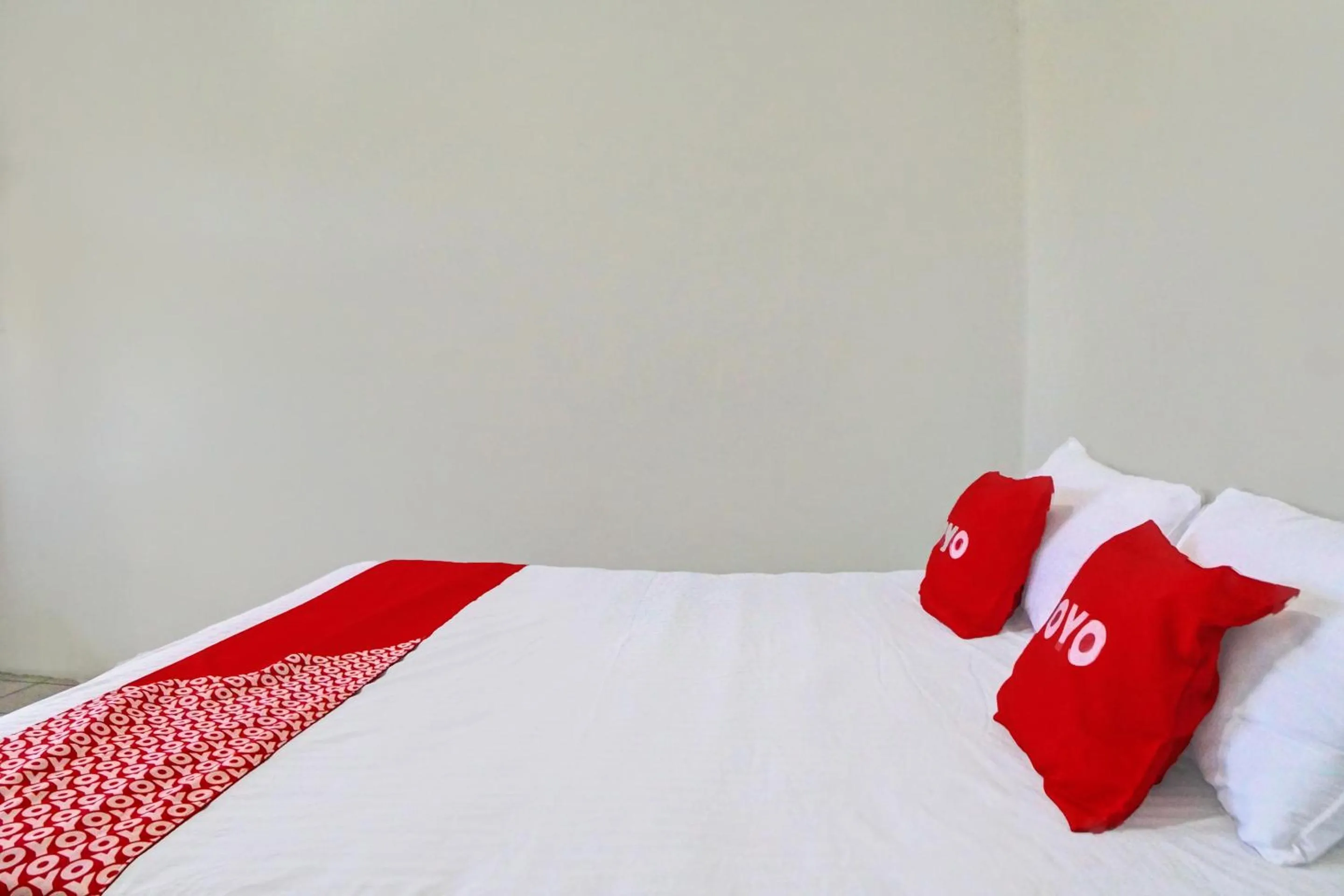 Bedroom in OYO 92579 Hotel Mutiara