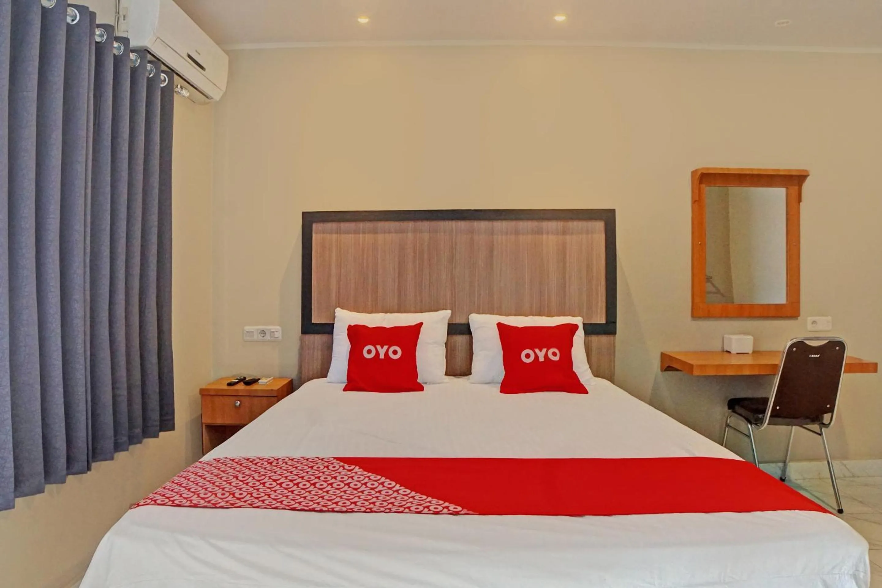Bedroom in OYO 92579 Hotel Mutiara