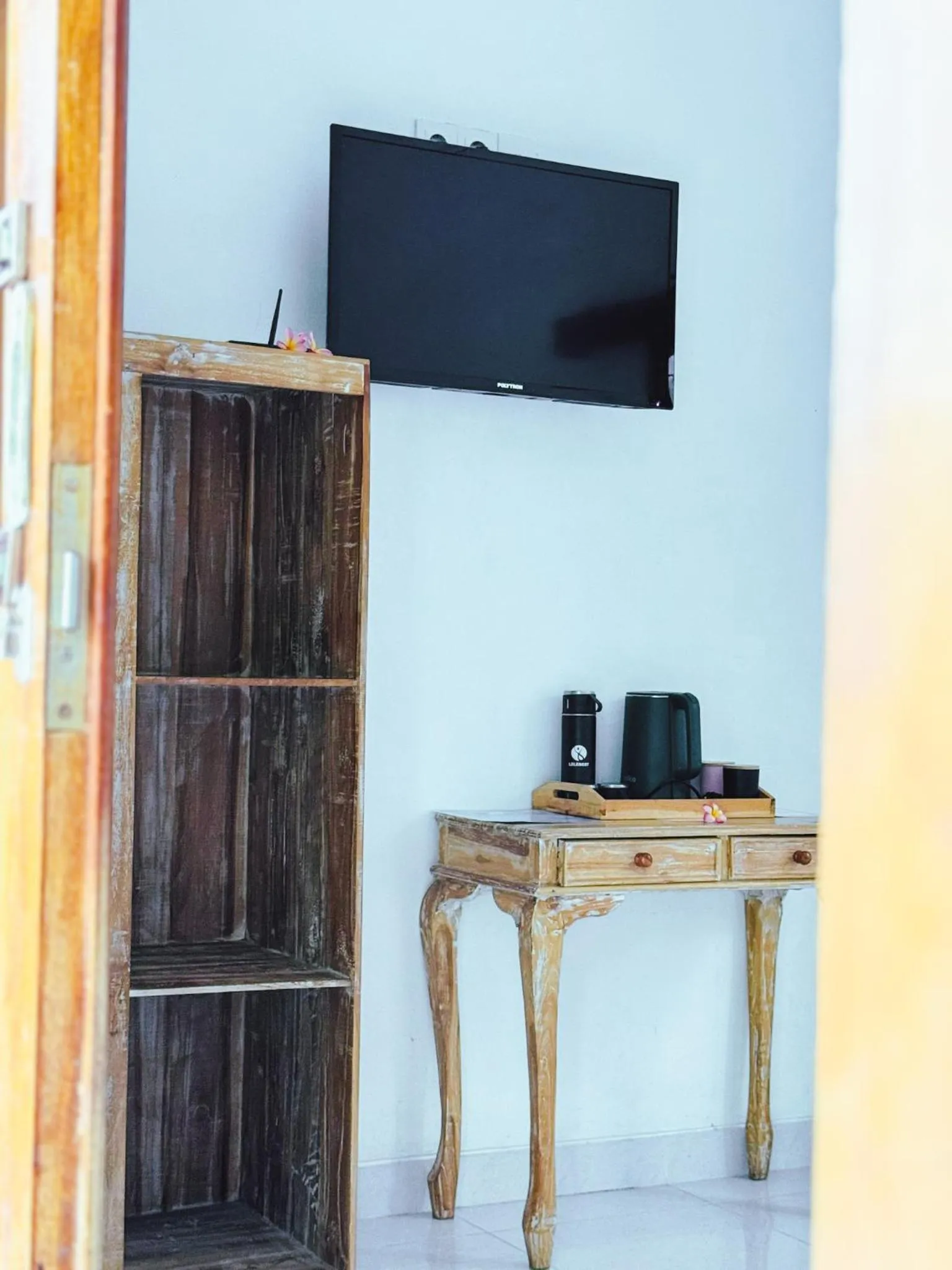 Communal lounge/ TV room in Biya Lumba