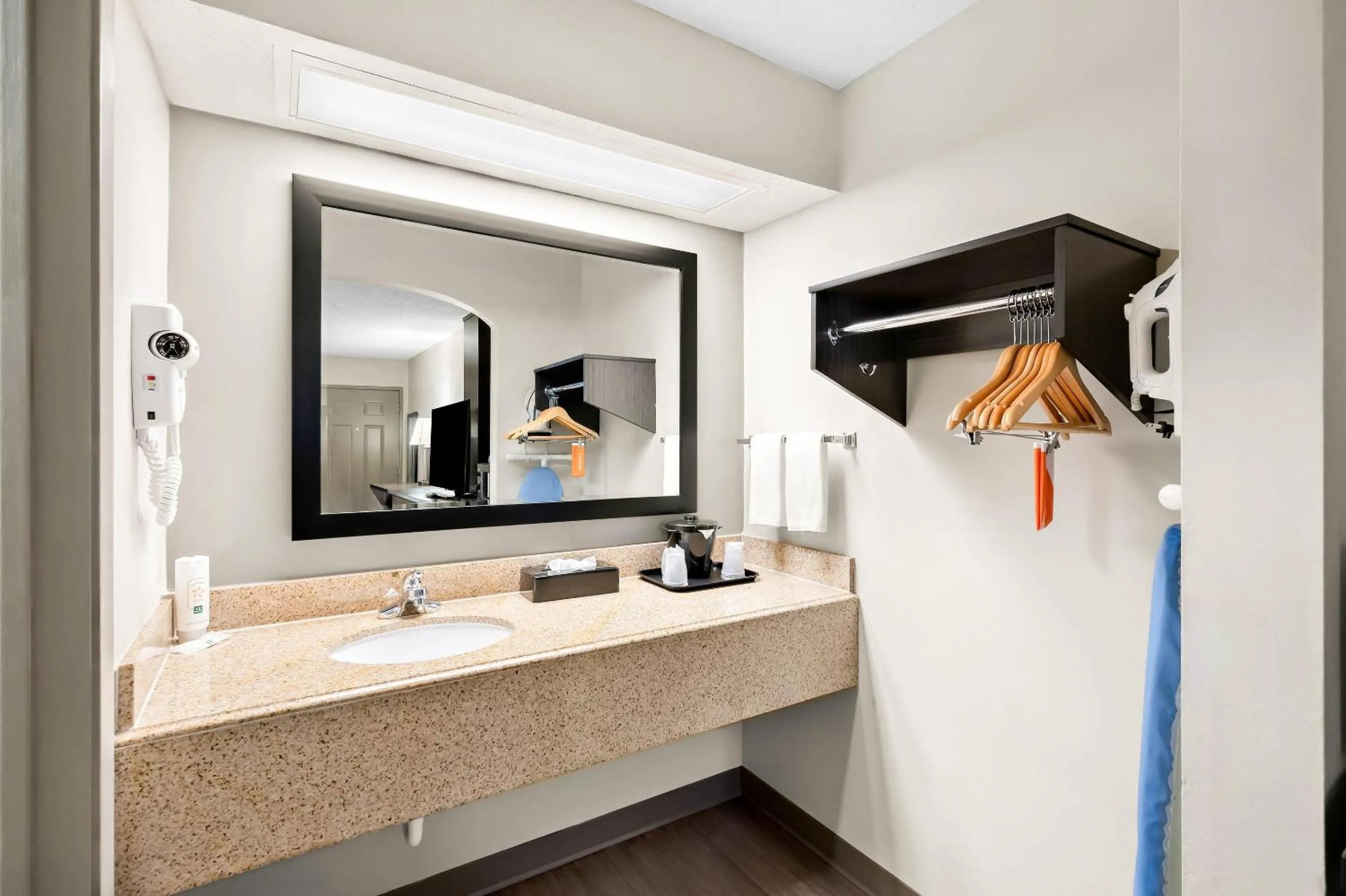 Bedroom in Quality Inn & Suites Monticello