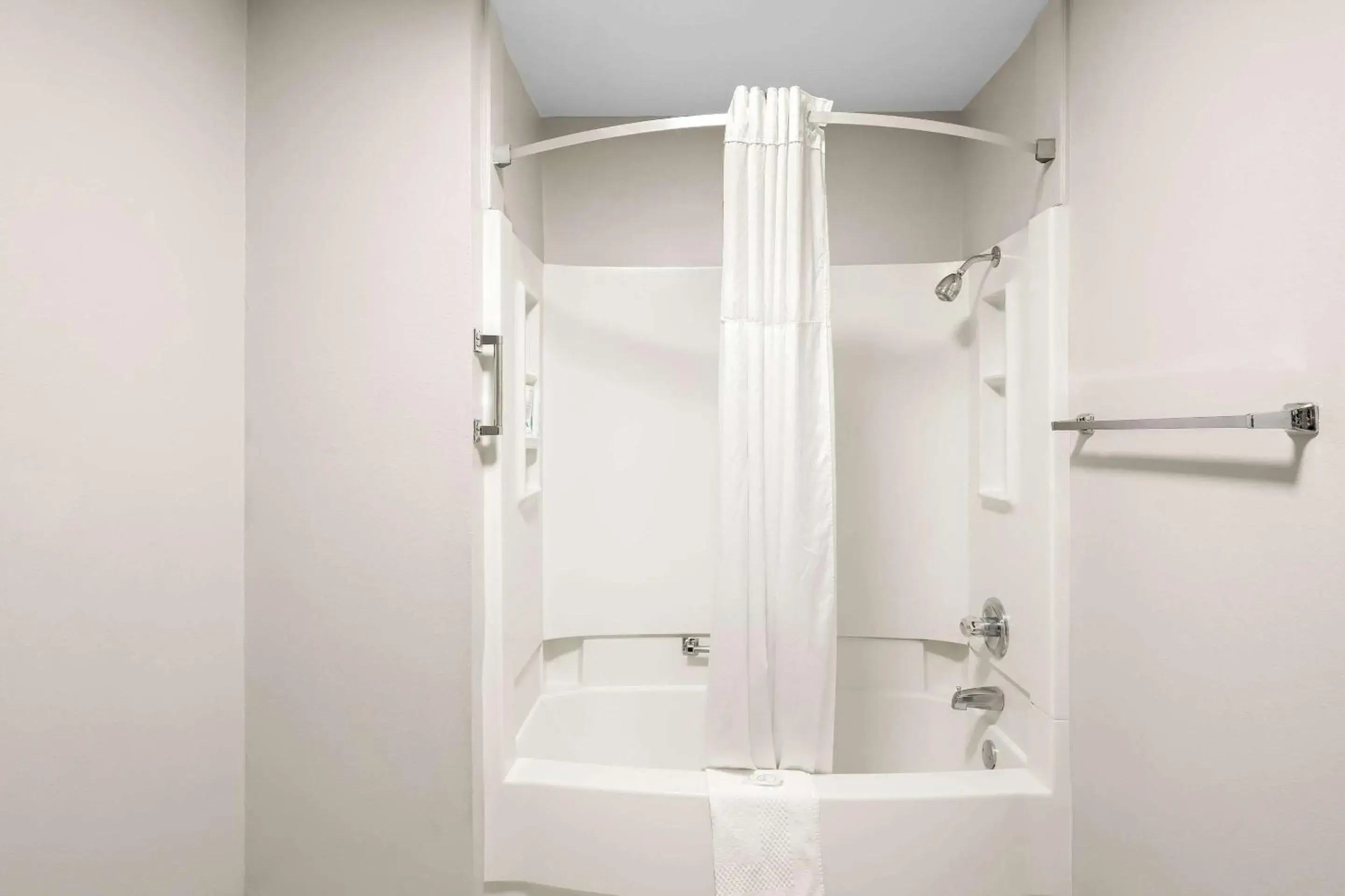 Bedroom in Quality Inn & Suites Monticello Bedroom in Quality Inn & Suites Monticello