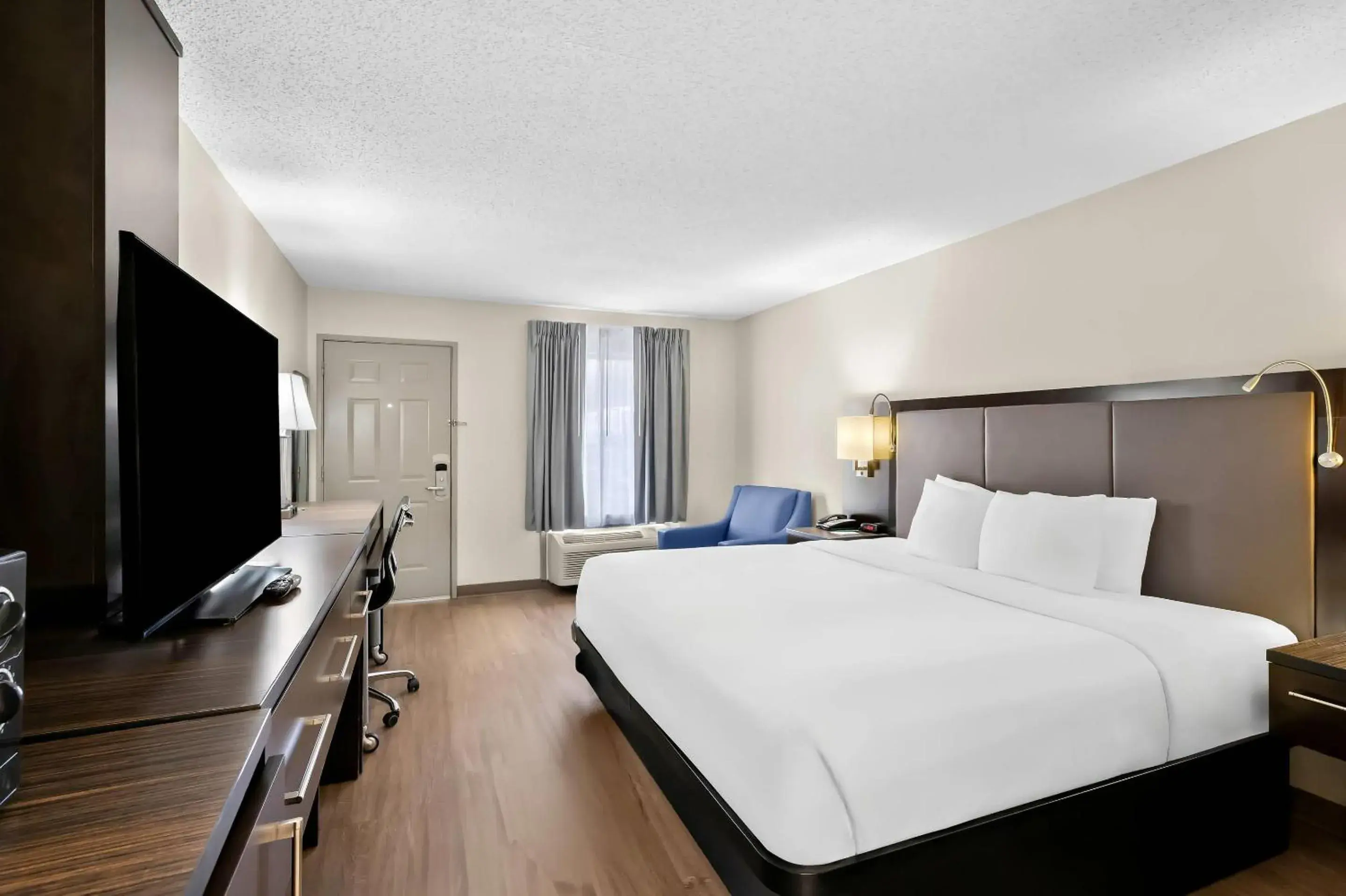 Bedroom, Bed in Quality Inn & Suites Monticello Bedroom, Bed in Quality Inn & Suites Monticello