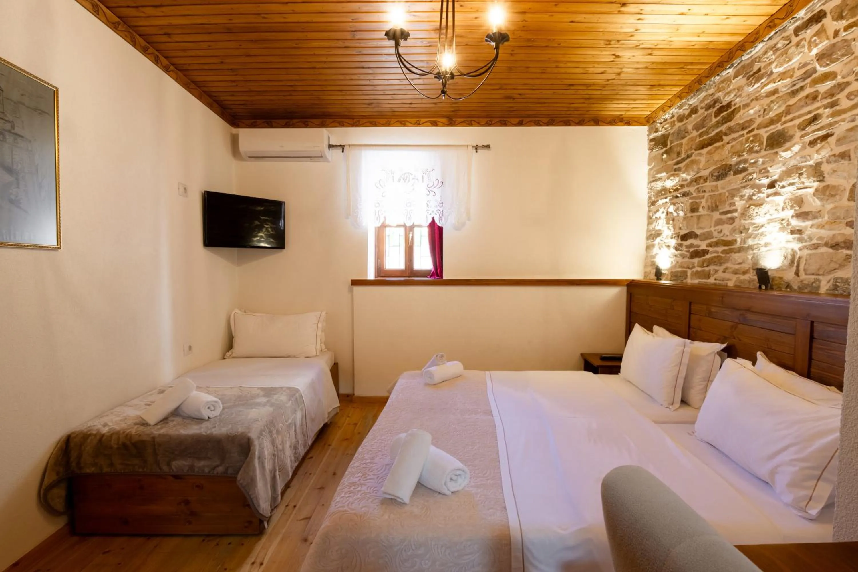 Bed in Hotel Sarajet 1821