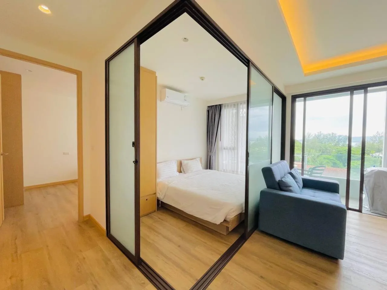 Bed in Aristo 2 Phuket, Surin beach