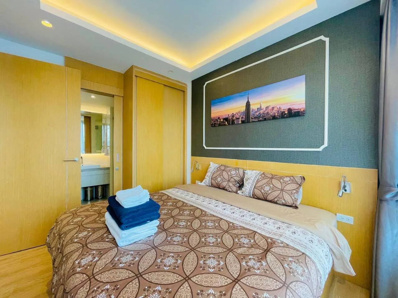 Bed in Aristo 2 Phuket, Surin beach