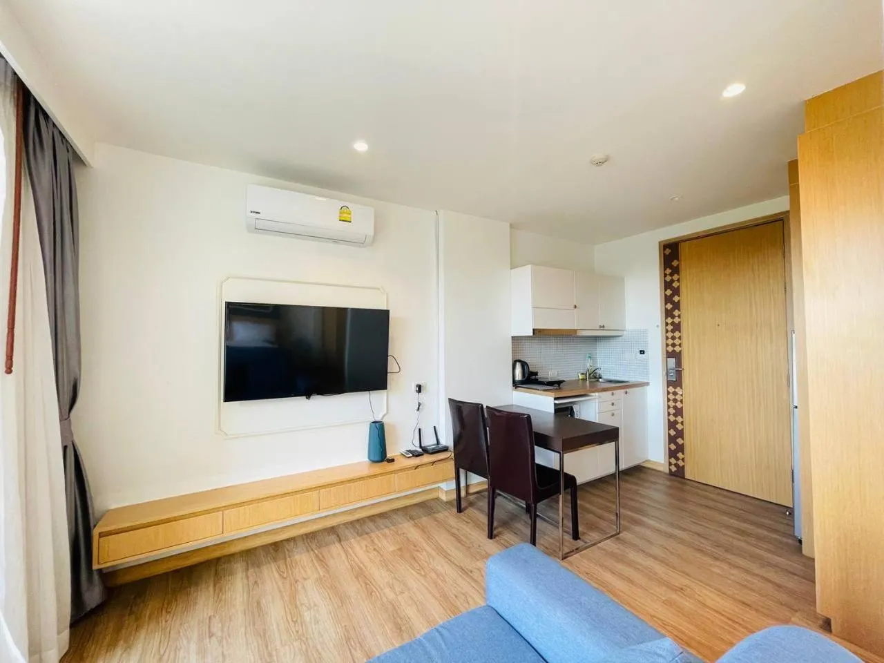 Aristo 2 Phuket, Surin beach