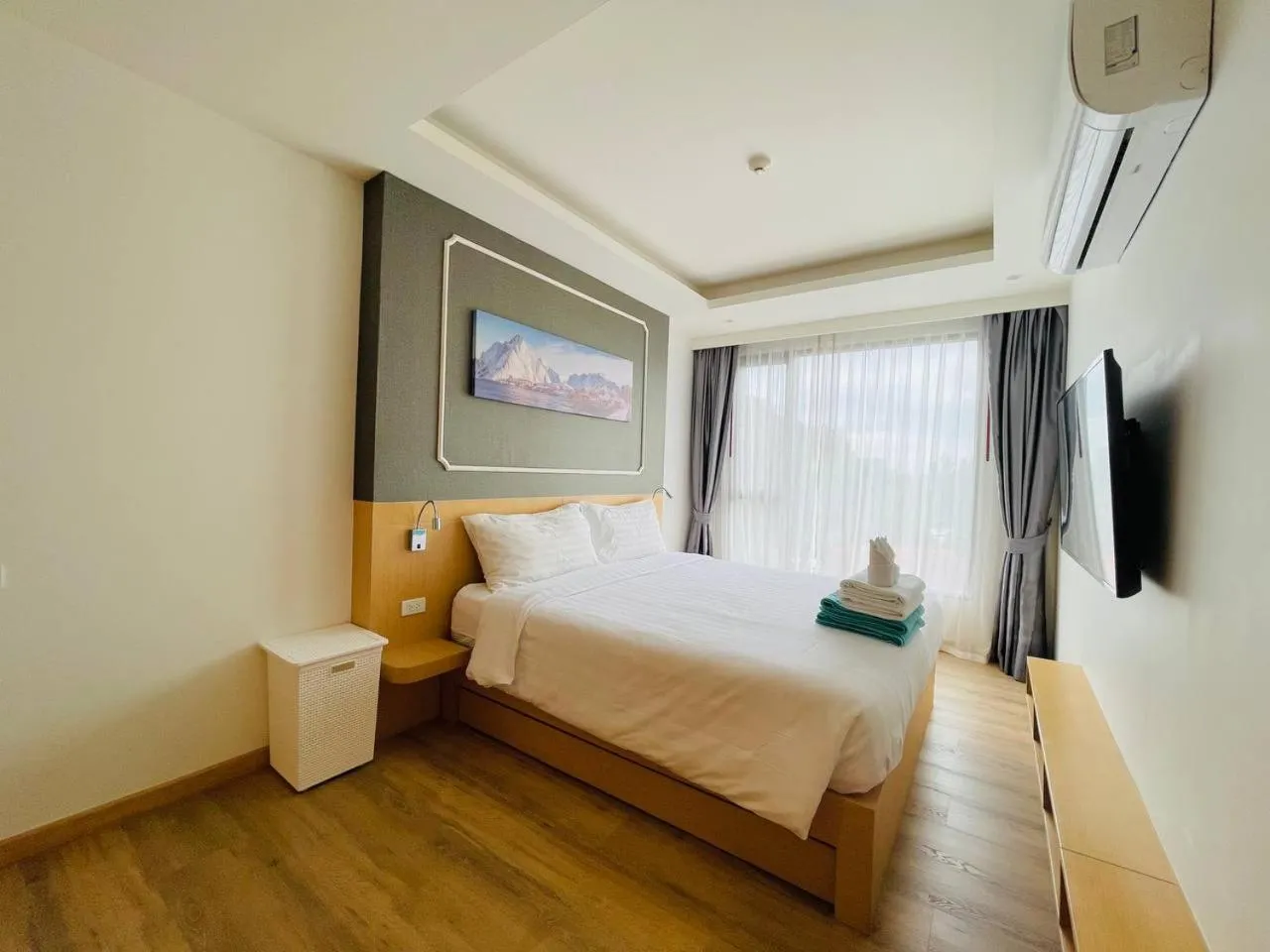 Bed in Aristo 2 Phuket, Surin beach