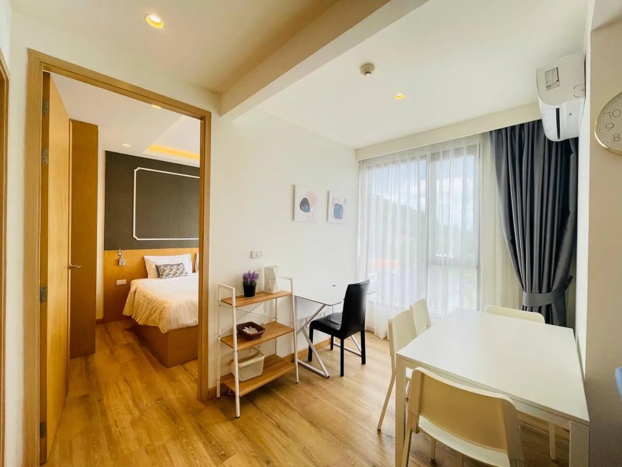 Bed in Aristo 2 Phuket, Surin beach
