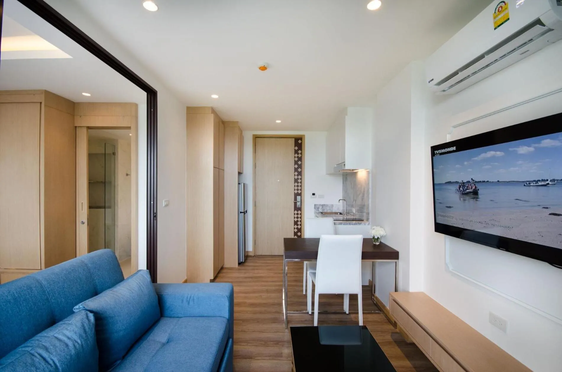 Aristo 2 Phuket, Surin beach