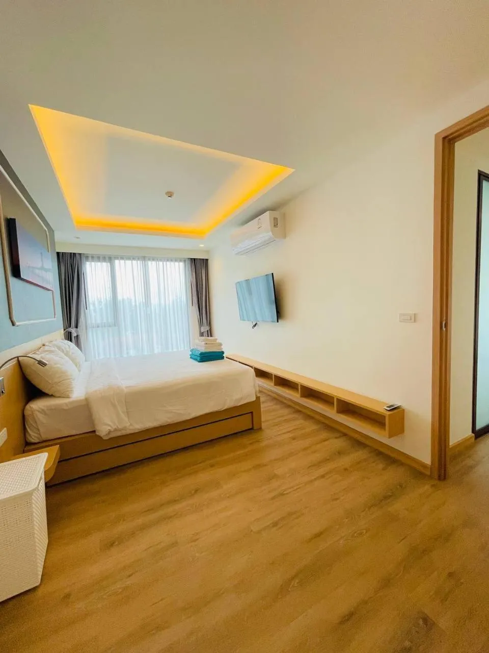 Bed in Aristo 2 Phuket, Surin beach