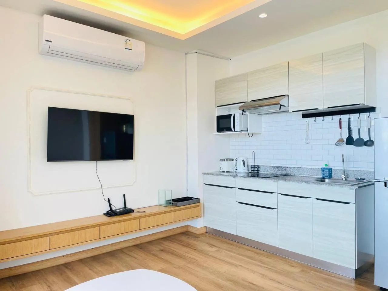 Aristo 2 Phuket, Surin beach