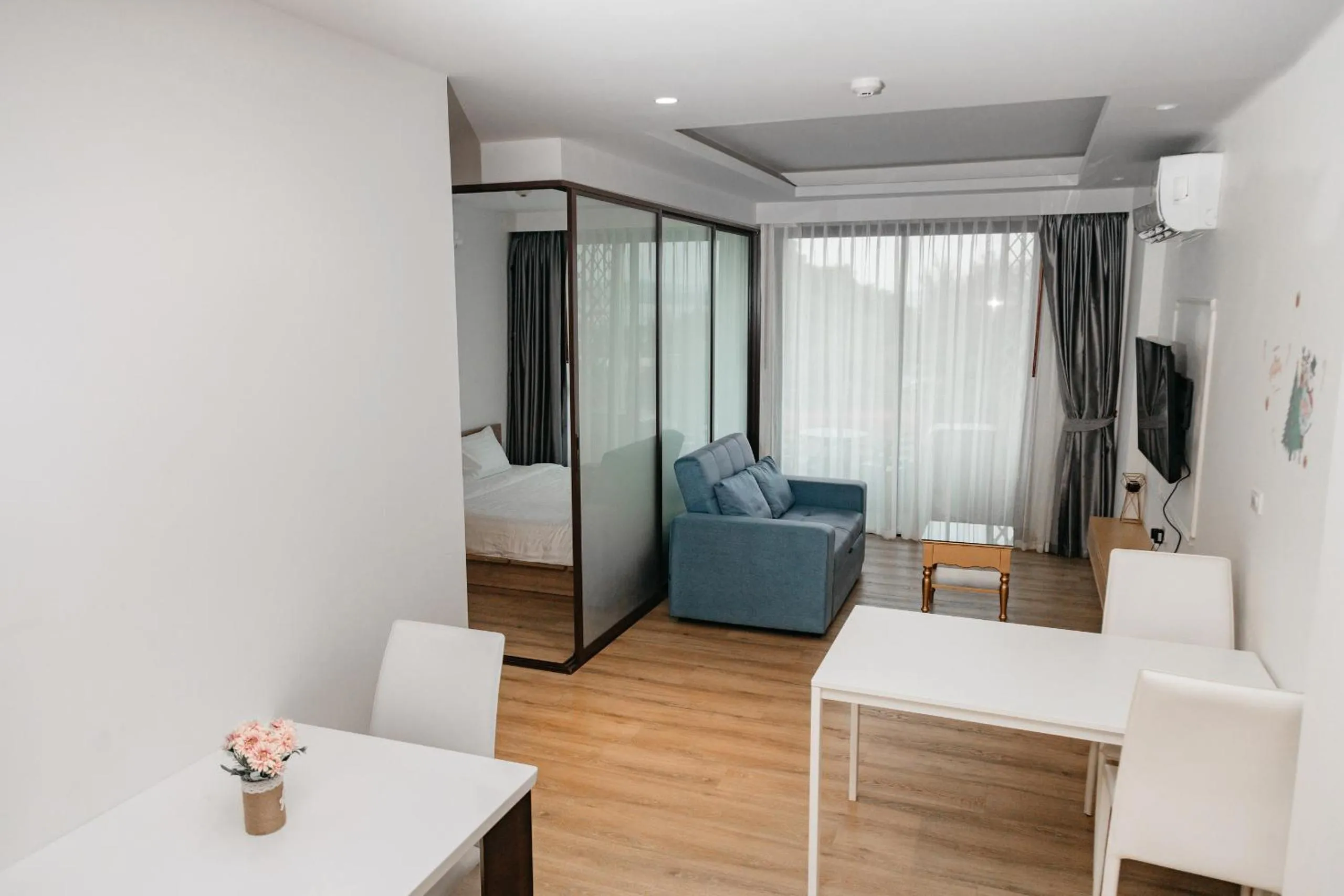 Aristo 2 Phuket, Surin beach