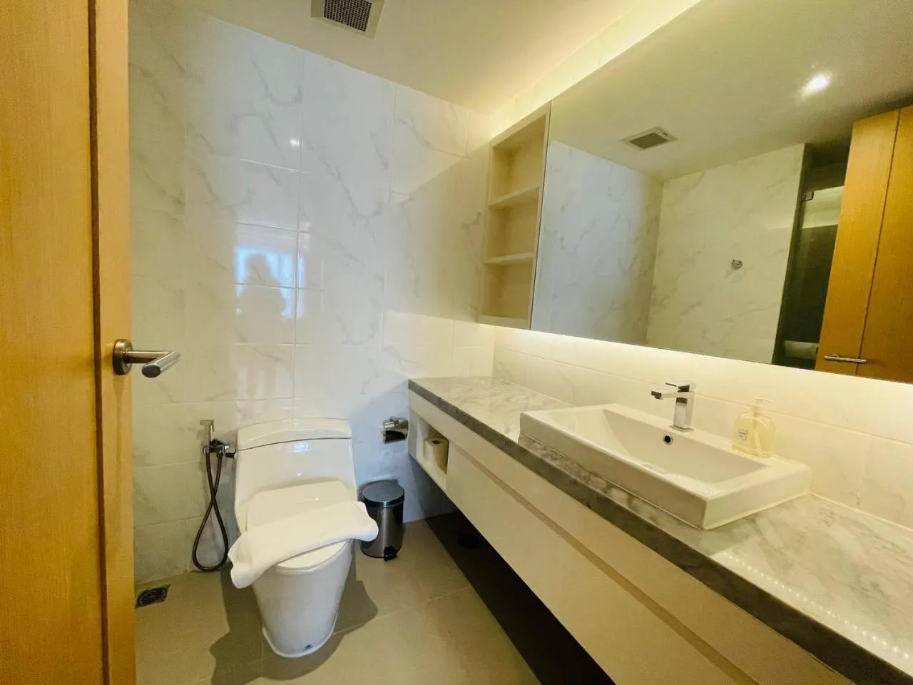 Aristo 2 Phuket, Surin beach