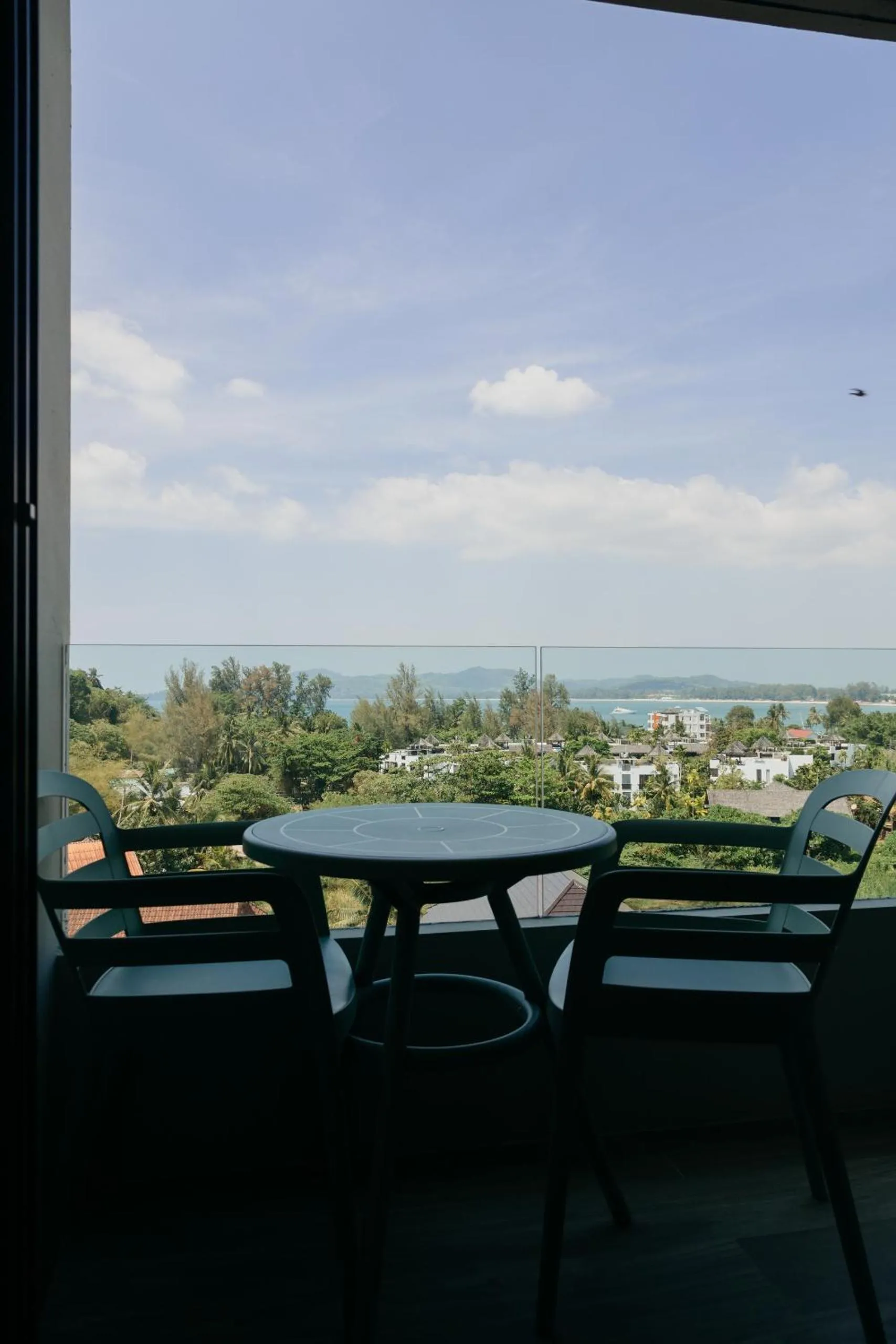 Aristo 2 Phuket, Surin beach