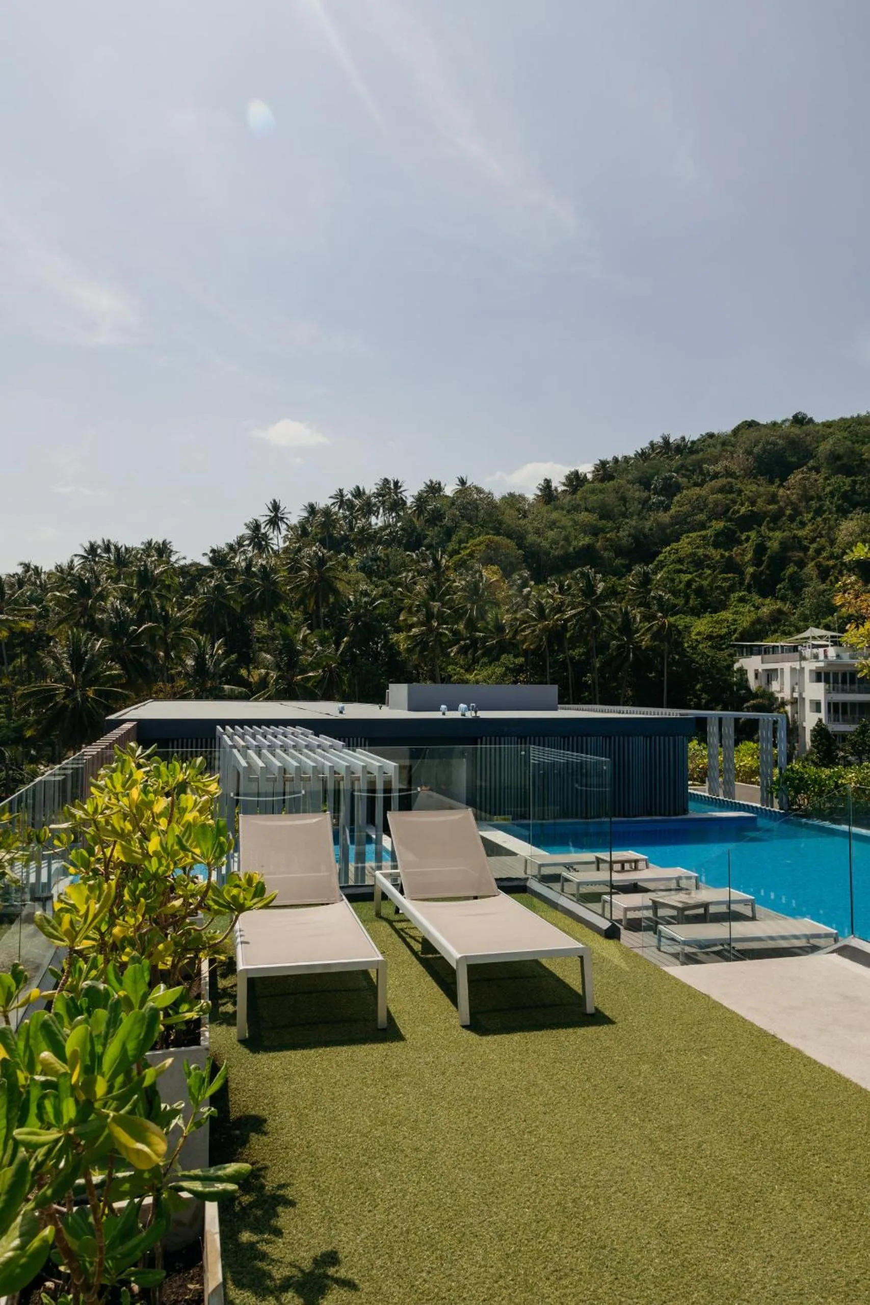  in Aristo 2 Phuket, Surin beach