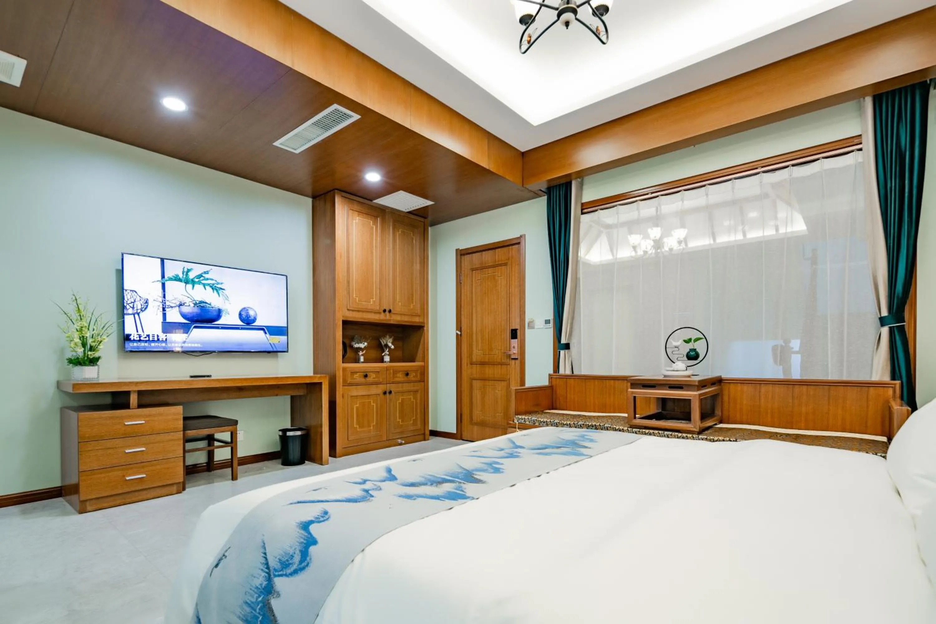 Deluxe Minxiang King Room  in Fanjian Inn-Xi'an Drum Tower & Muslim Cultural District