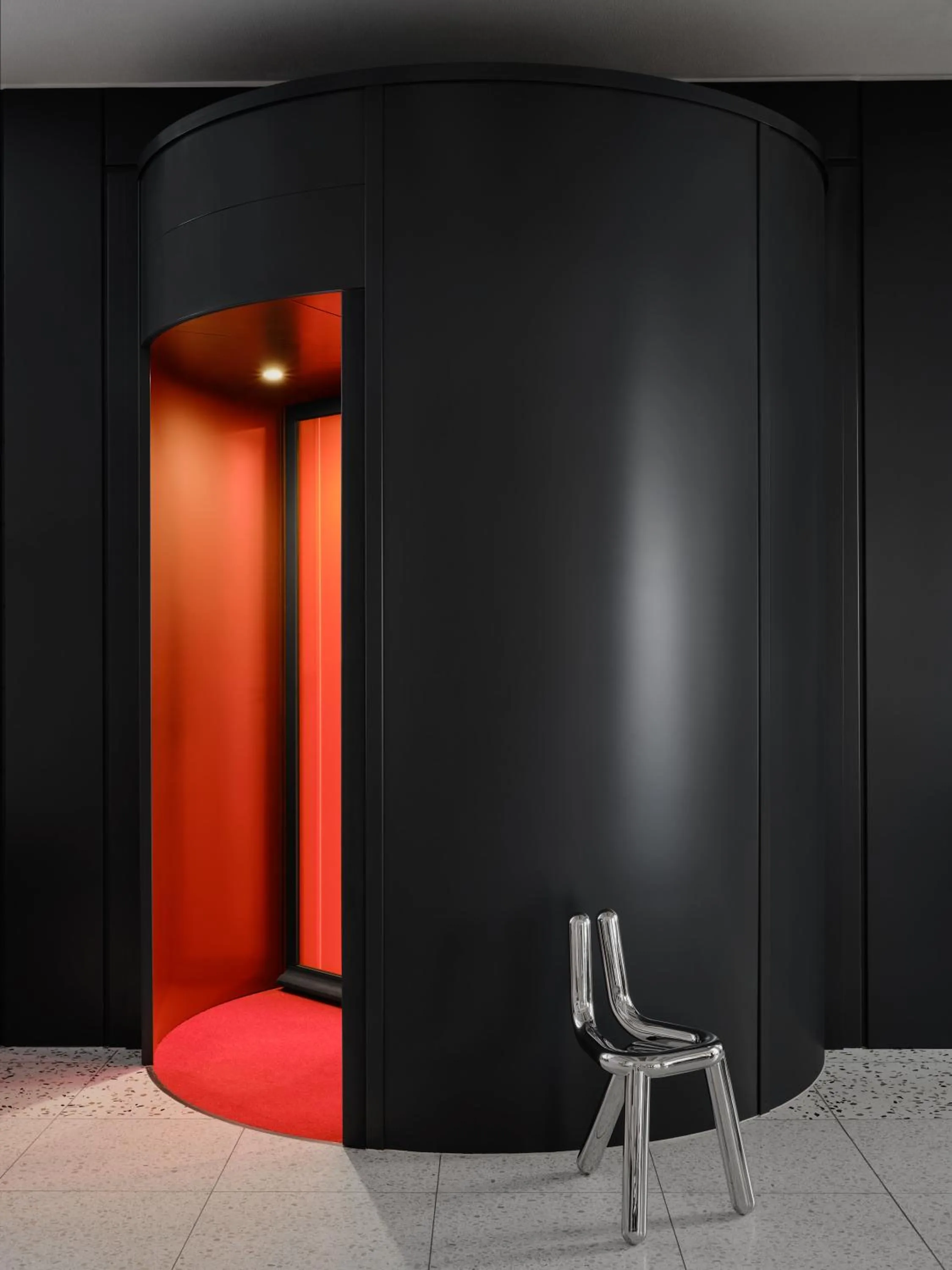 Area and facilities in The StandardX, Melbourne