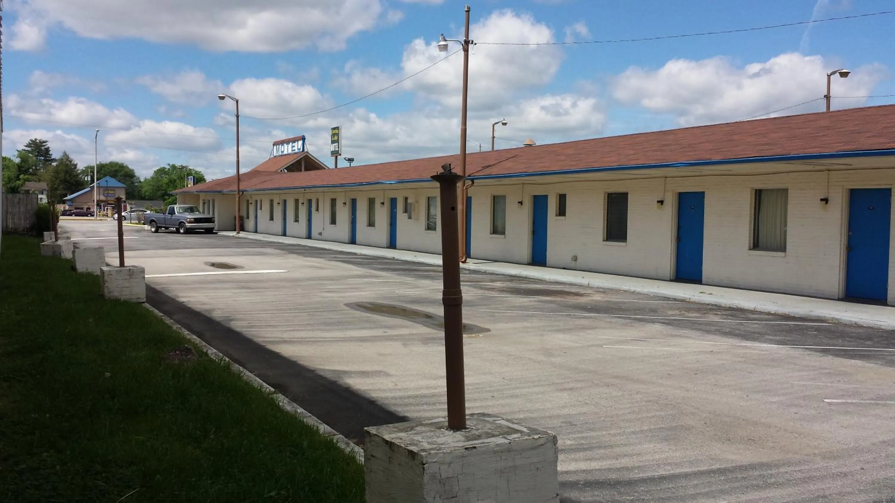 Facade/entrance in Executive Lodge