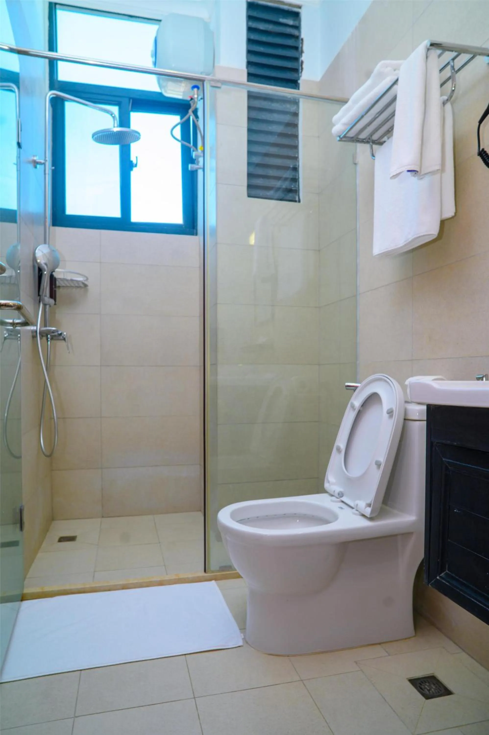 Bathroom in Best Western Dodoma City Hotel