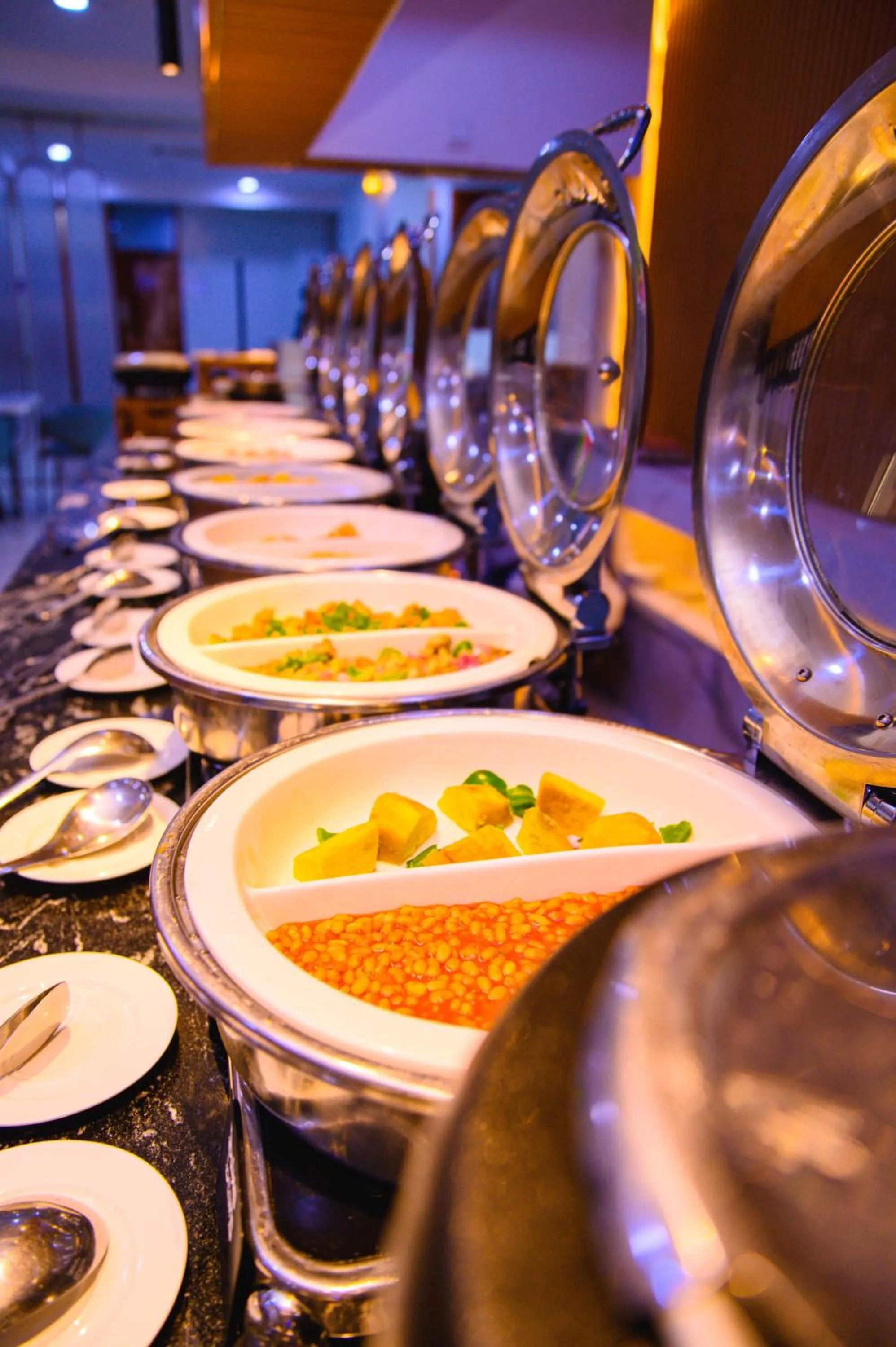 Restaurant/places to eat in Best Western Dodoma City Hotel