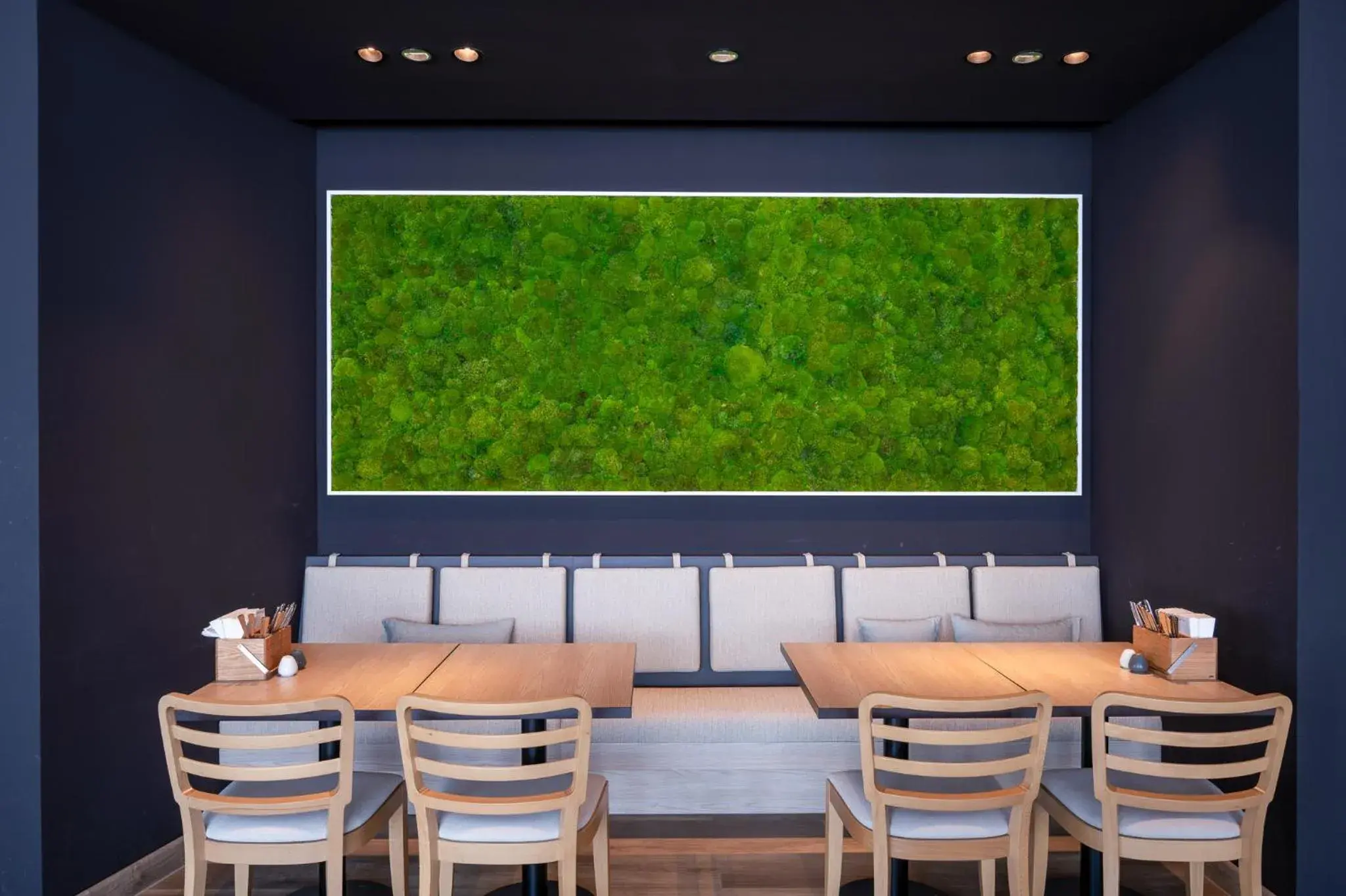 Restaurant/places to eat in IntercityHotel Heidelberg Restaurant/places to eat in IntercityHotel Heidelberg