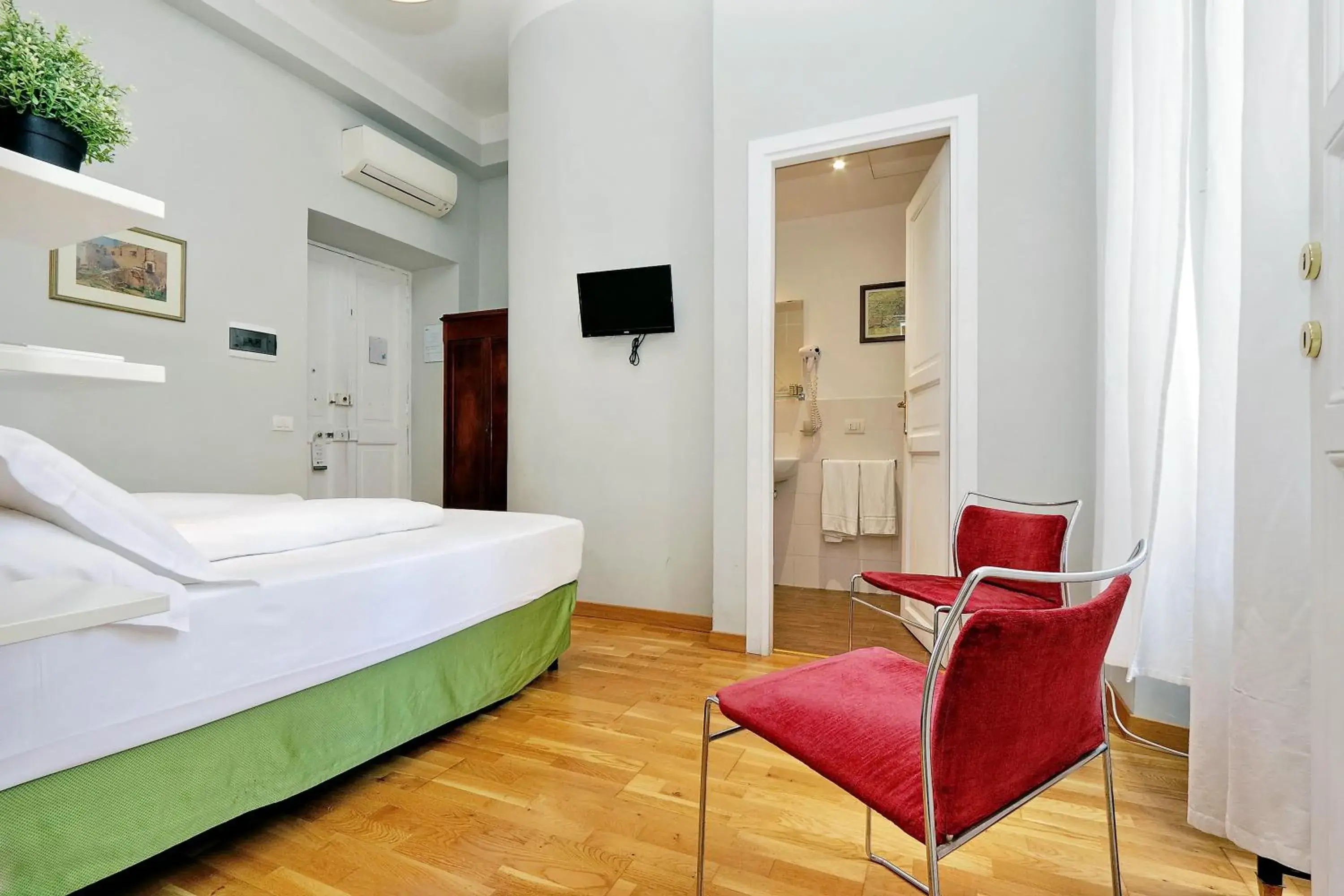 Bedroom, Bed in Cassiodoro19 Bedroom, Bed in Cassiodoro19