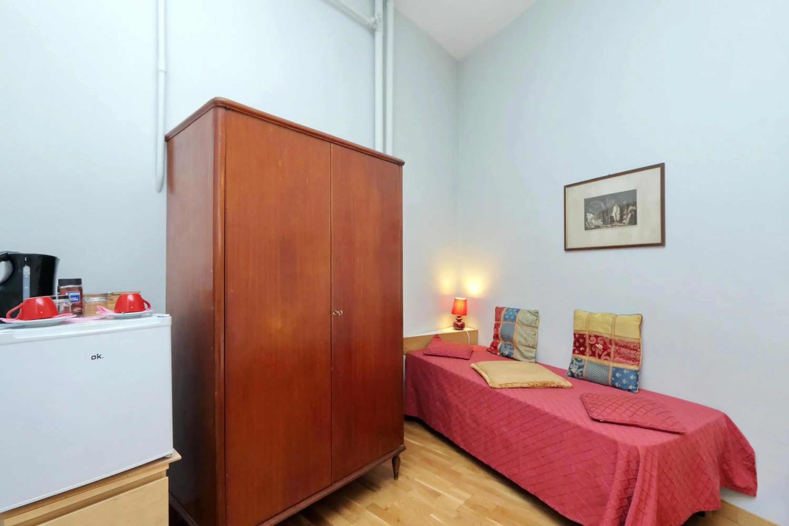 Bedroom, Bed in Cassiodoro19