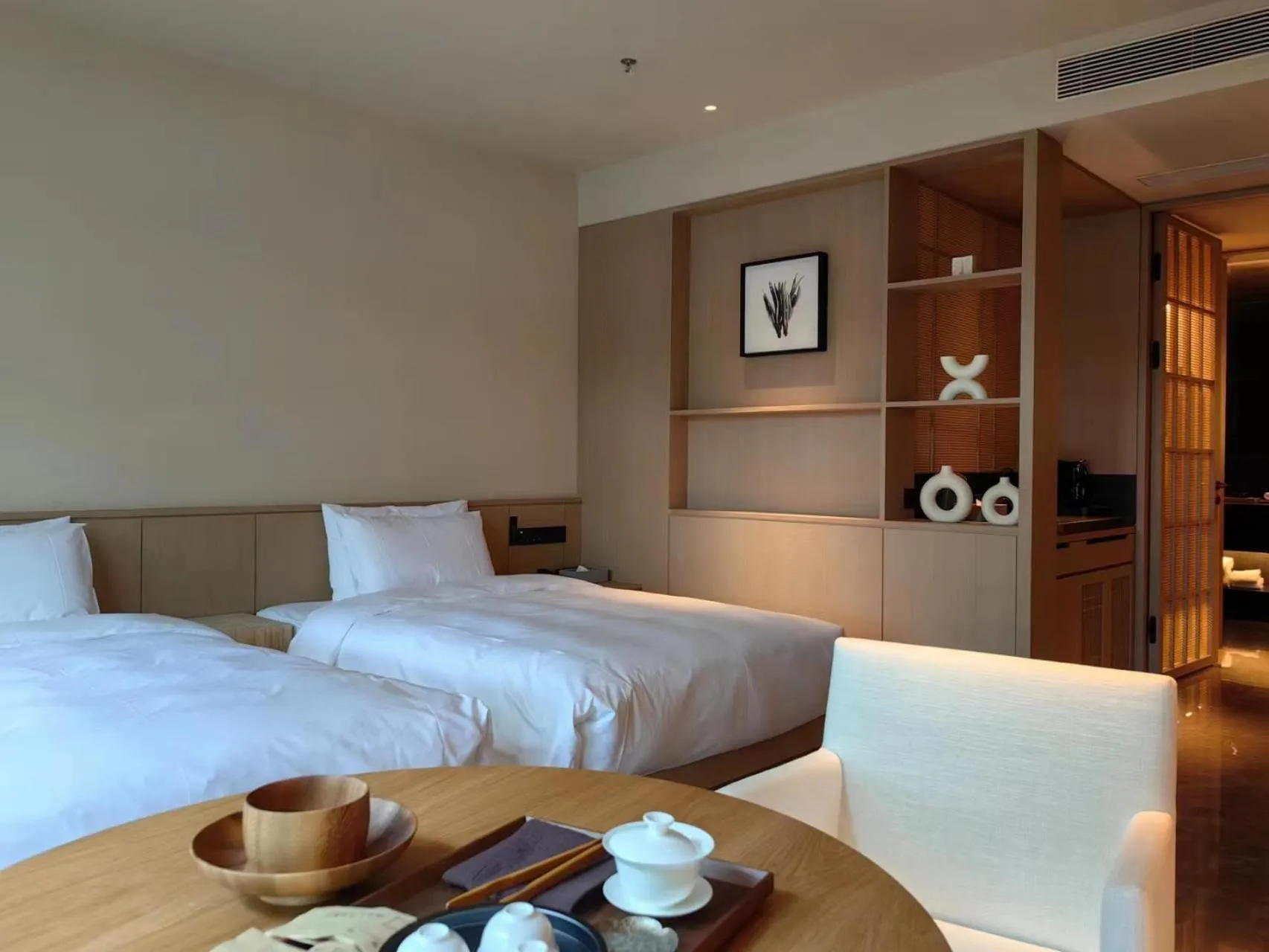 Property building, Bed in Jiangnan House Chaozhou