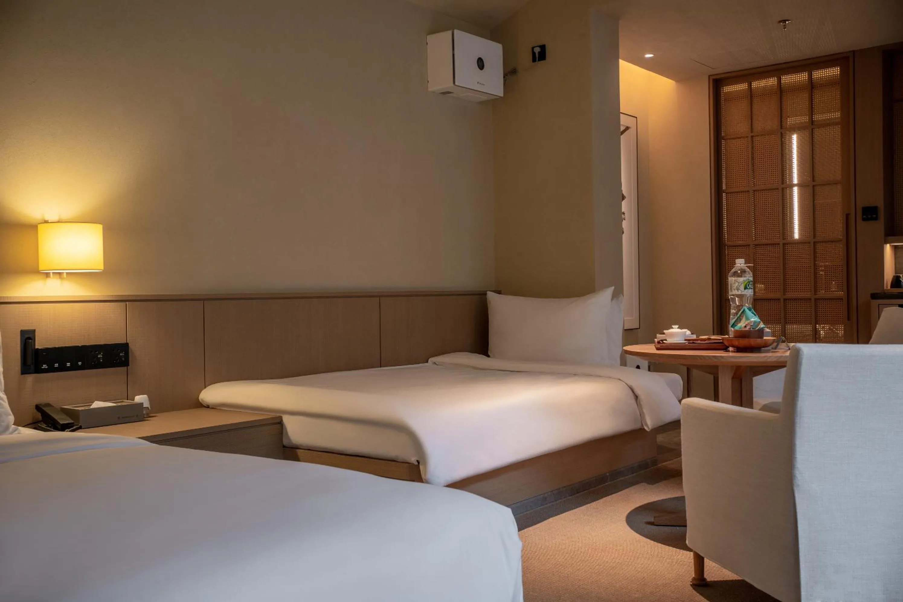 Bed in Jiangnan House Chaozhou