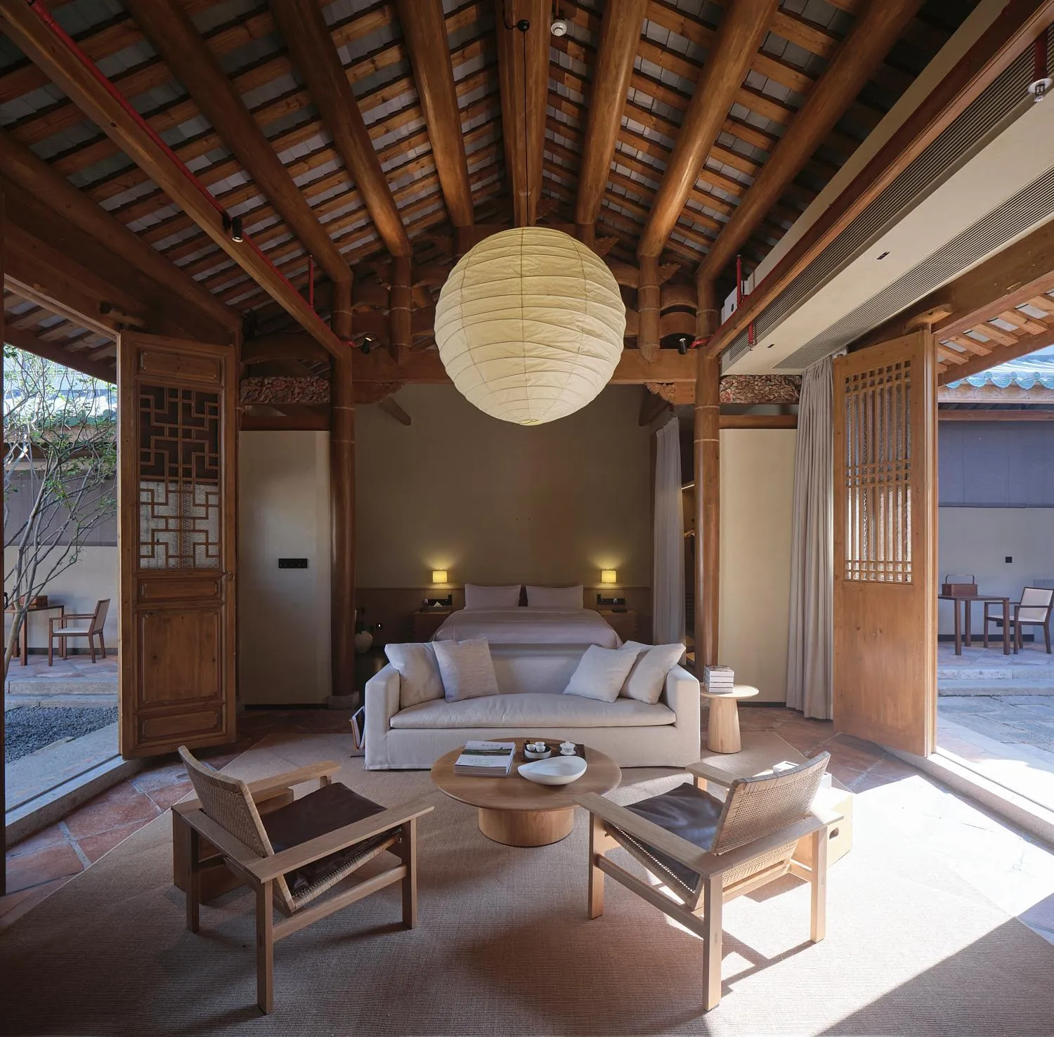 Photo of the whole room in Jiangnan House Chaozhou