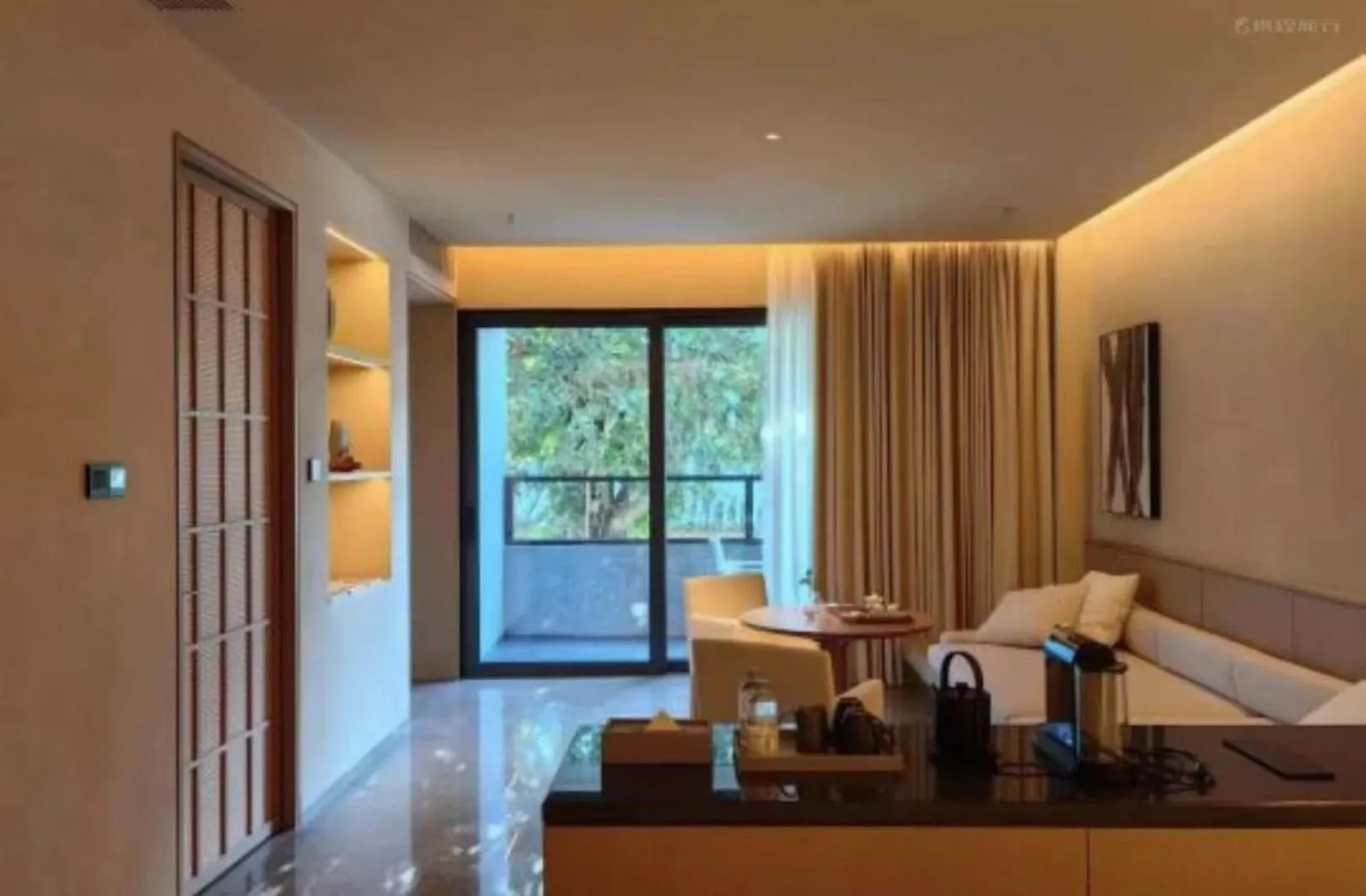 Living room, Bed in Jiangnan House Chaozhou