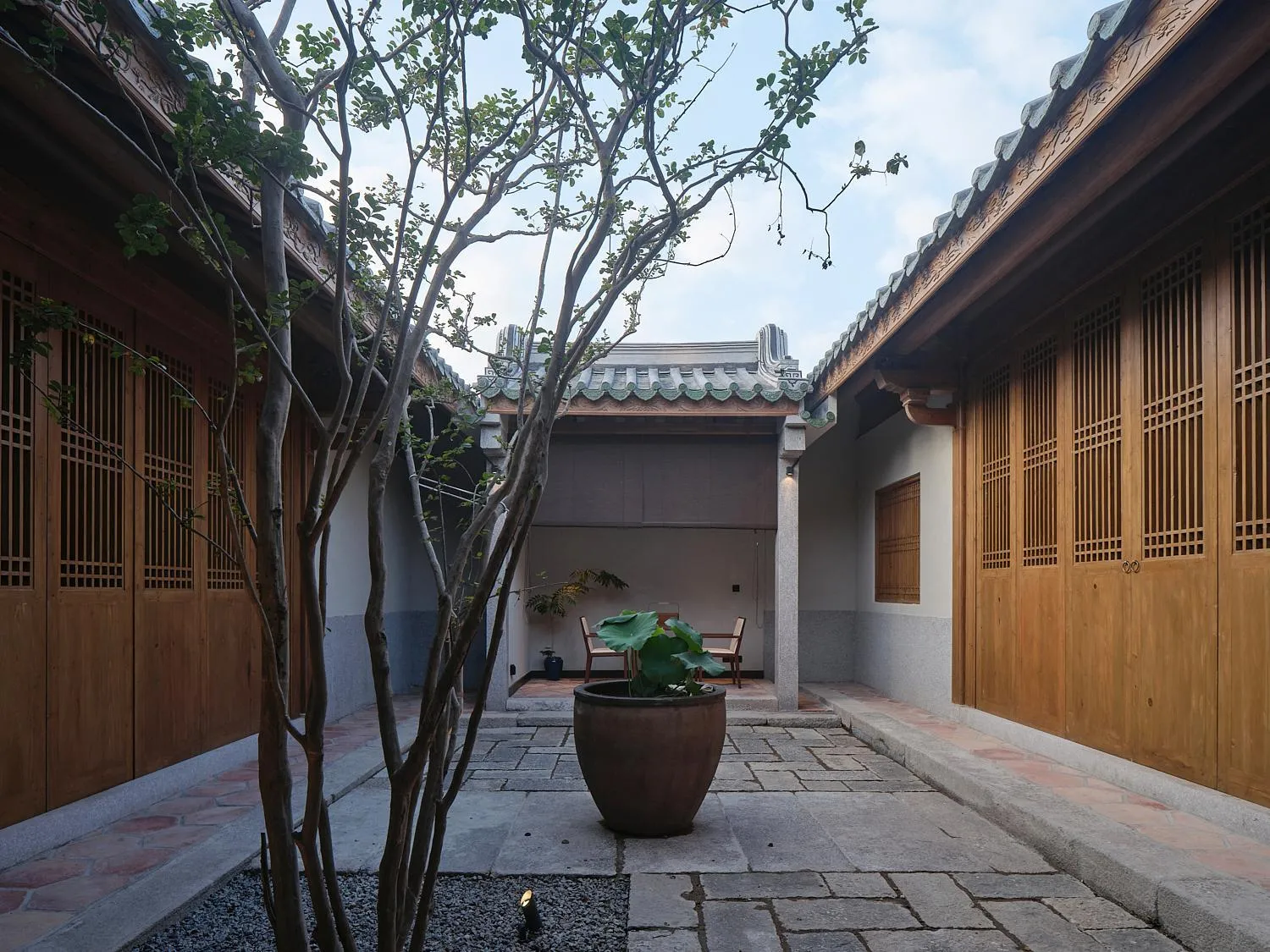 Inner courtyard view in Jiangnan House Chaozhou