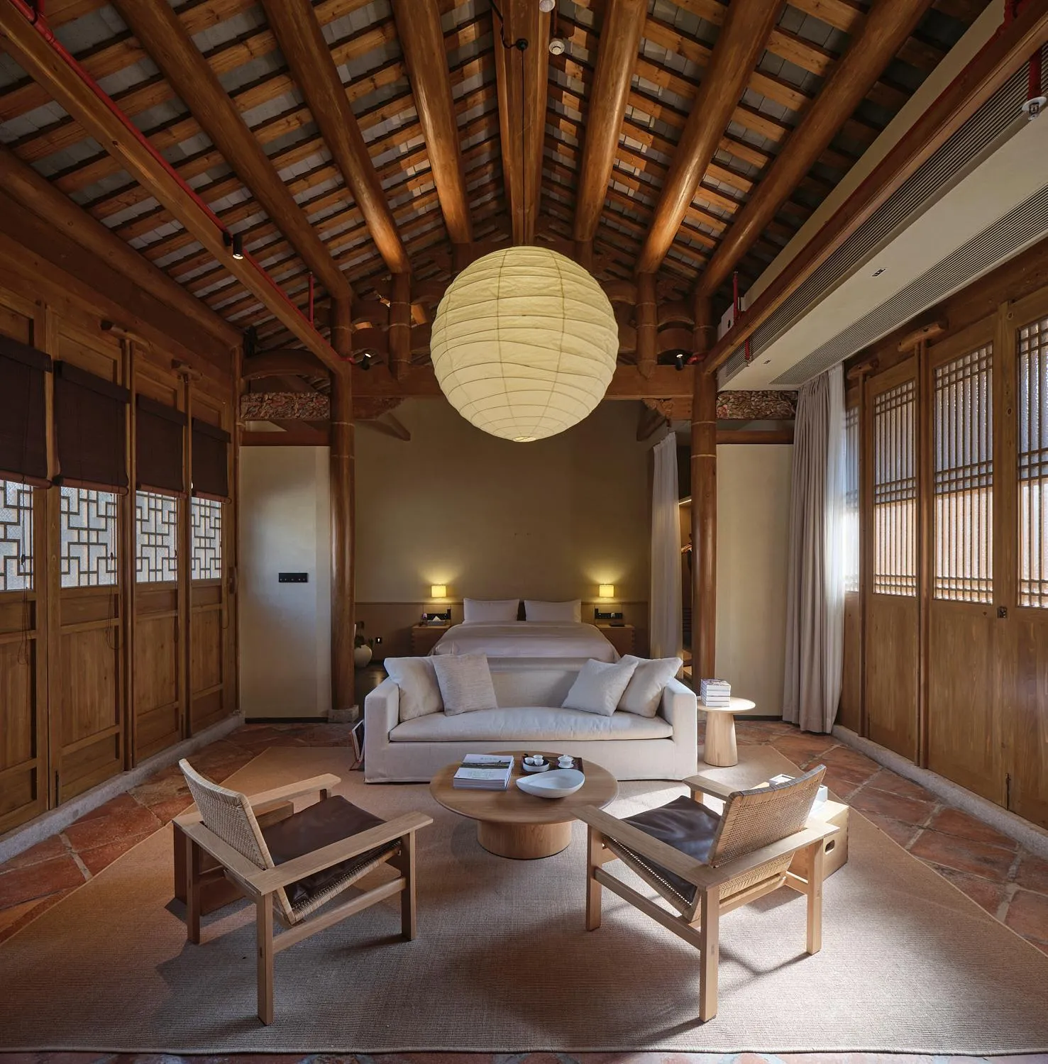 Photo of the whole room in Jiangnan House Chaozhou
