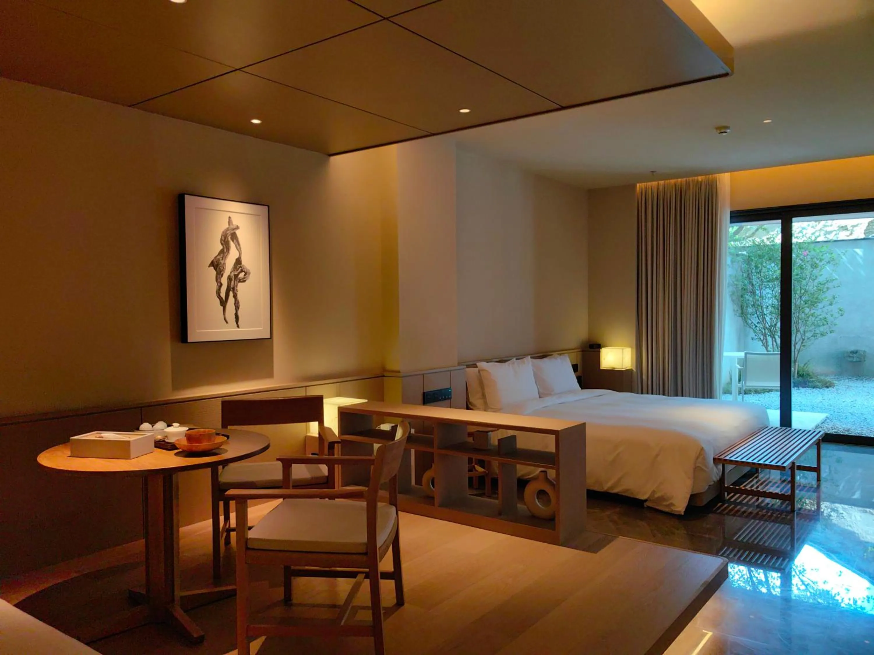 Living room, Bed in Jiangnan House Chaozhou