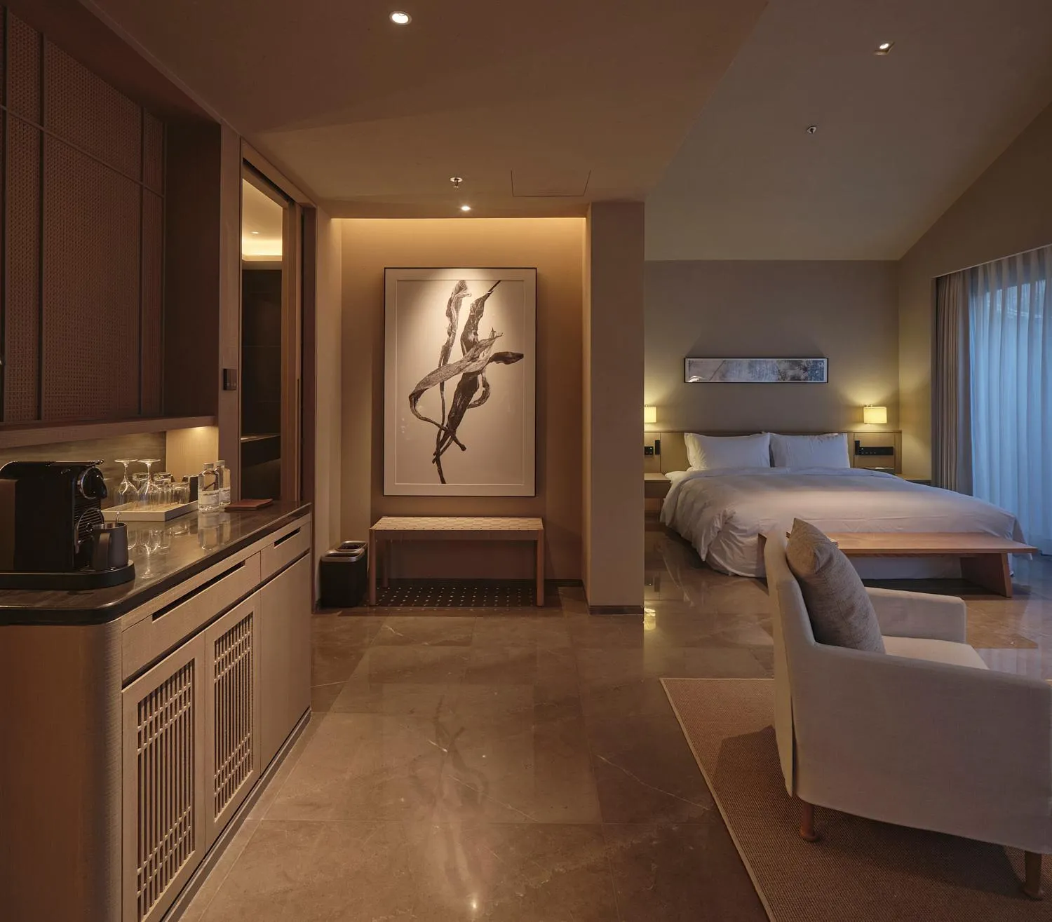 Photo of the whole room, Bed in Jiangnan House Chaozhou