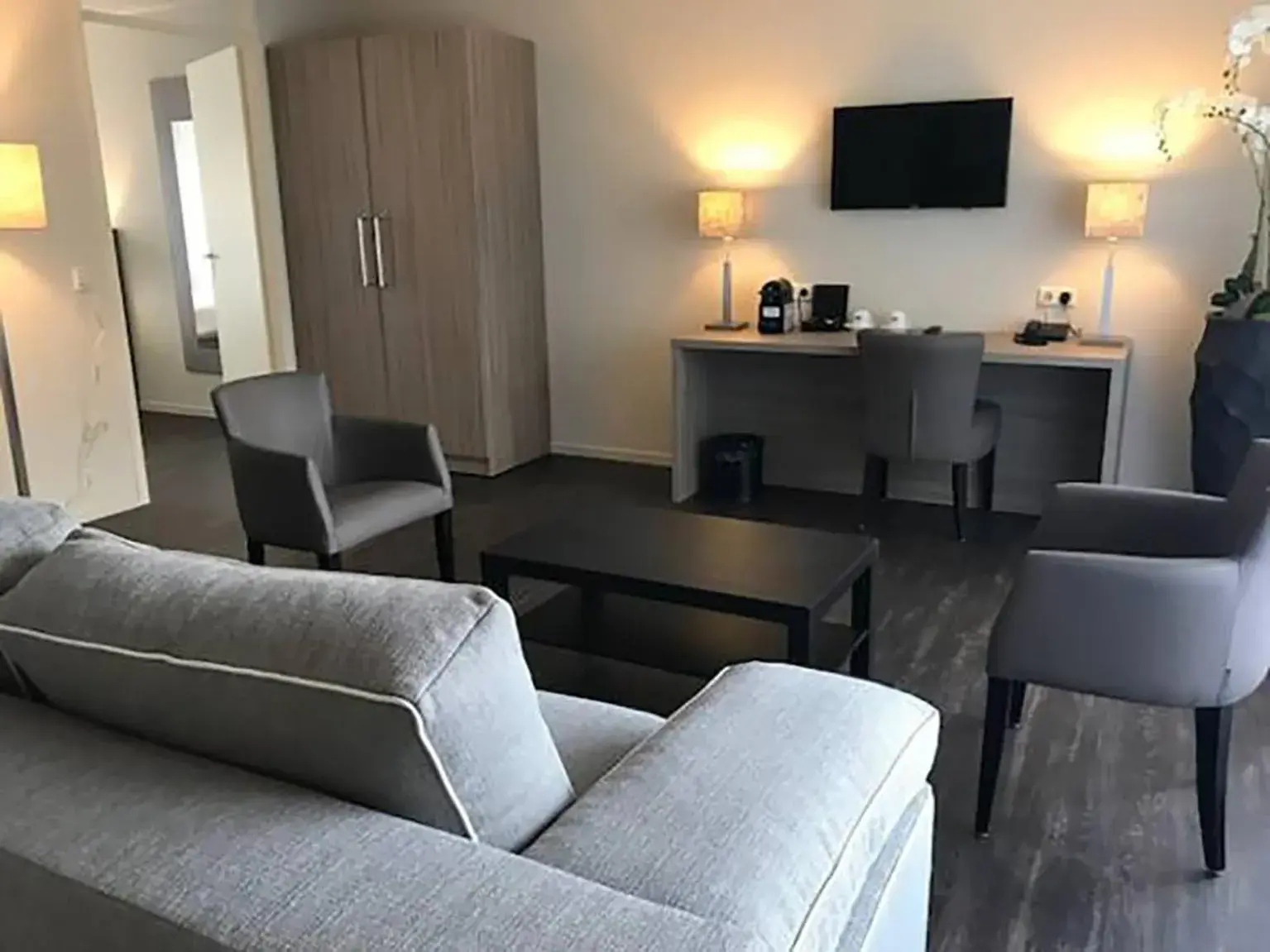 Living room in Fletcher Hotel-Restaurant de Witte Brug Living room in Fletcher Hotel-Restaurant de Witte Brug