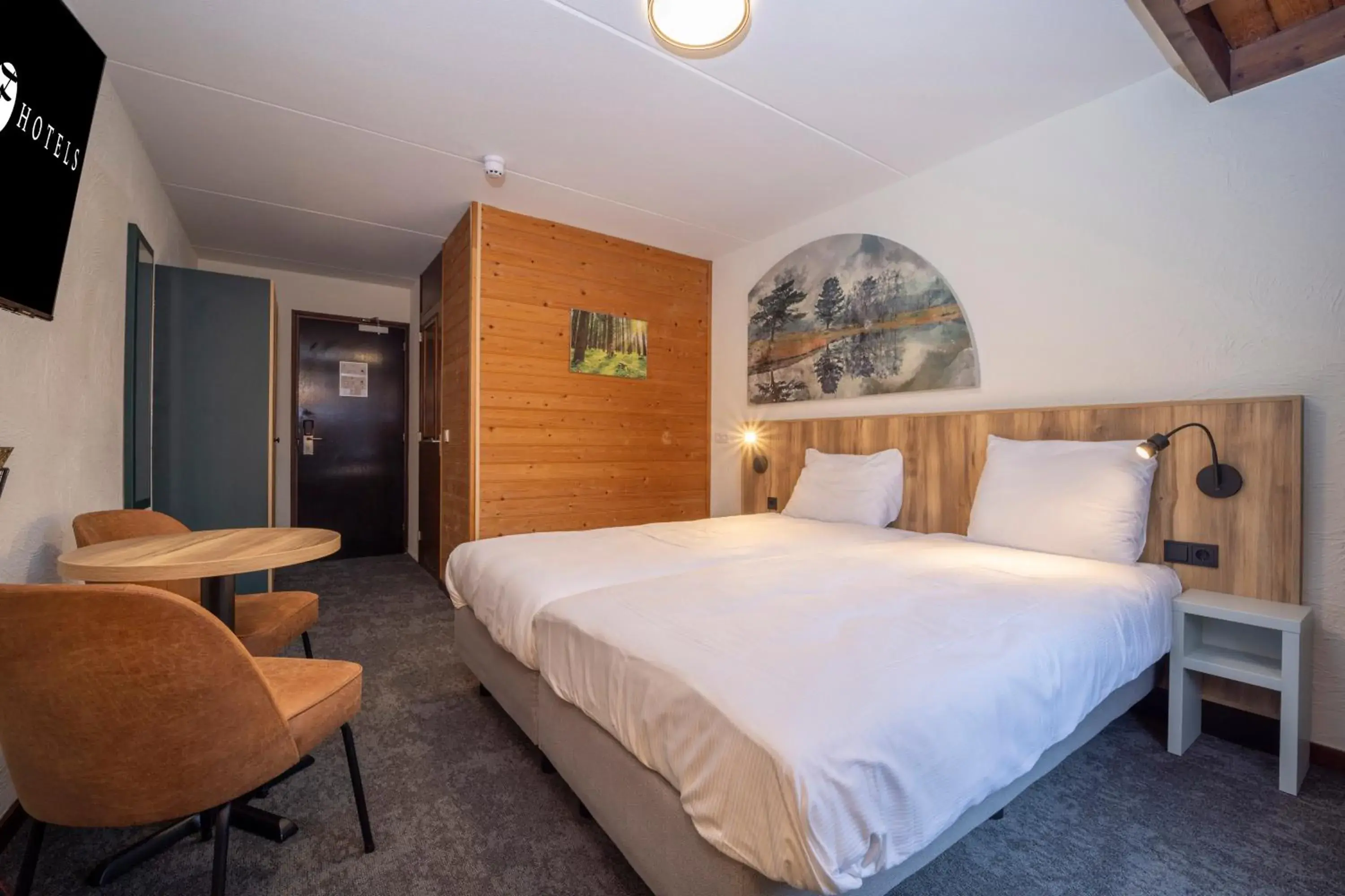 Bedroom, Bed in Fletcher Hotel-Restaurant de Witte Brug Bedroom, Bed in Fletcher Hotel-Restaurant de Witte Brug